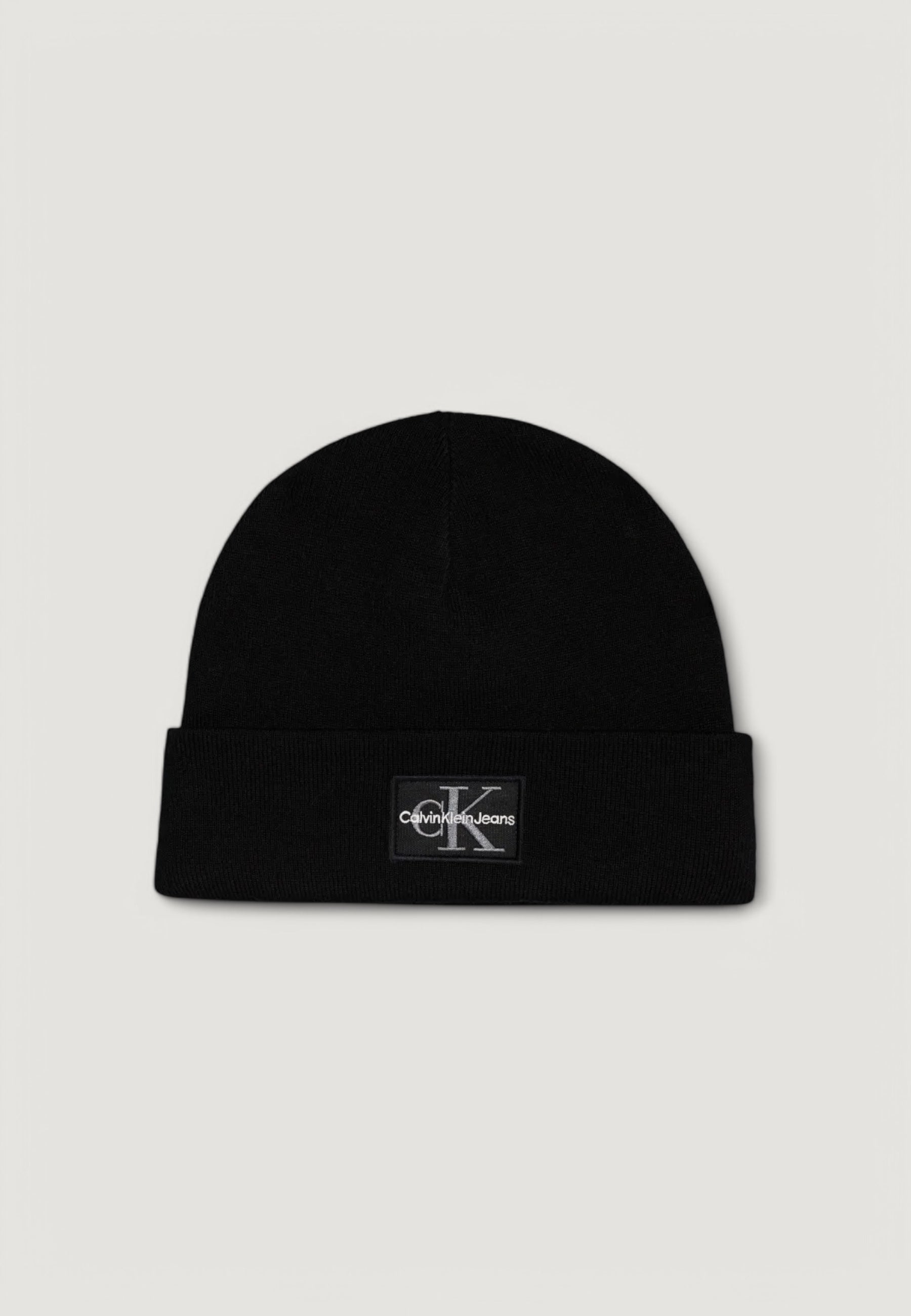 Cap Calvin Klein Jeans MONO LOGO PATCH BEANIE WARM