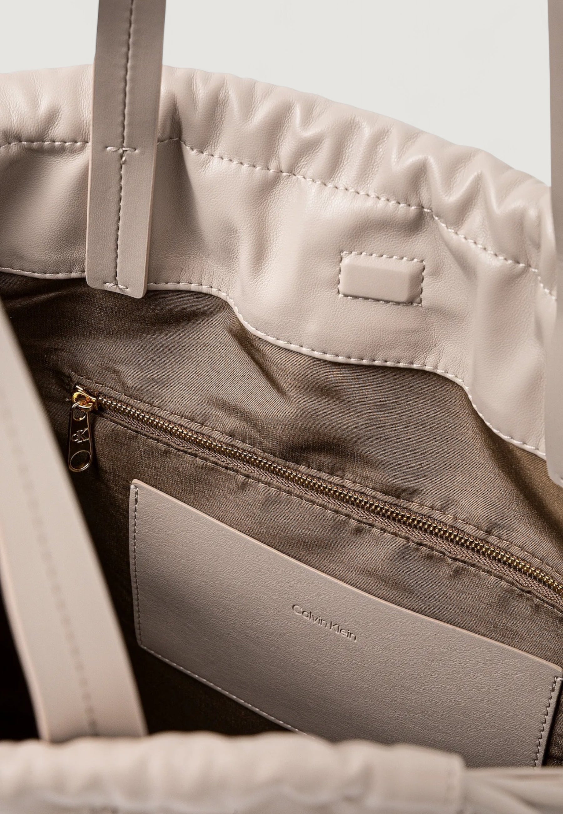 Borsa Calvin Klein DRAWSTRING TOTE