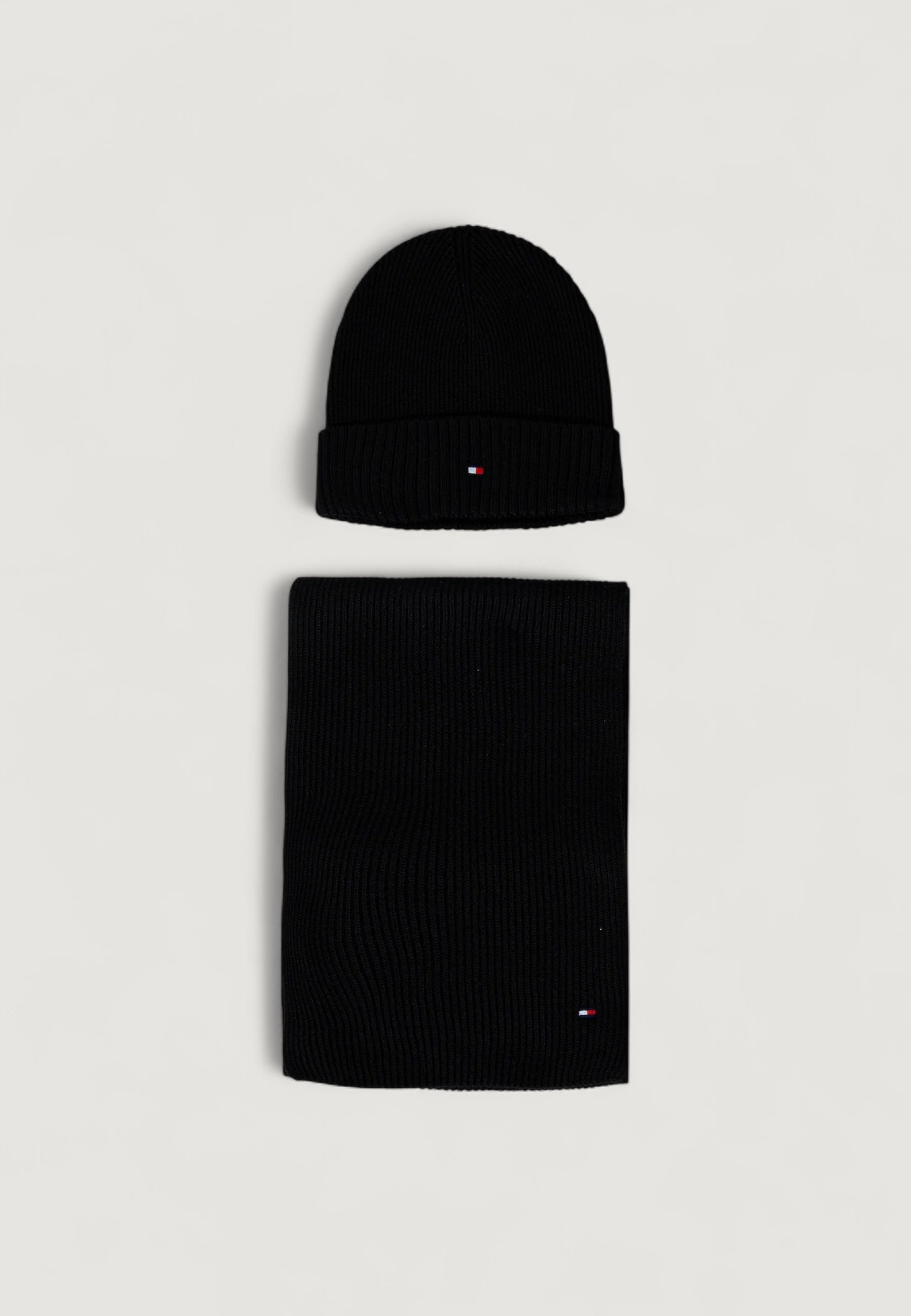 Scarf and hat box Tommy Hilfiger TH FLAG BEANIE & SCARF GP