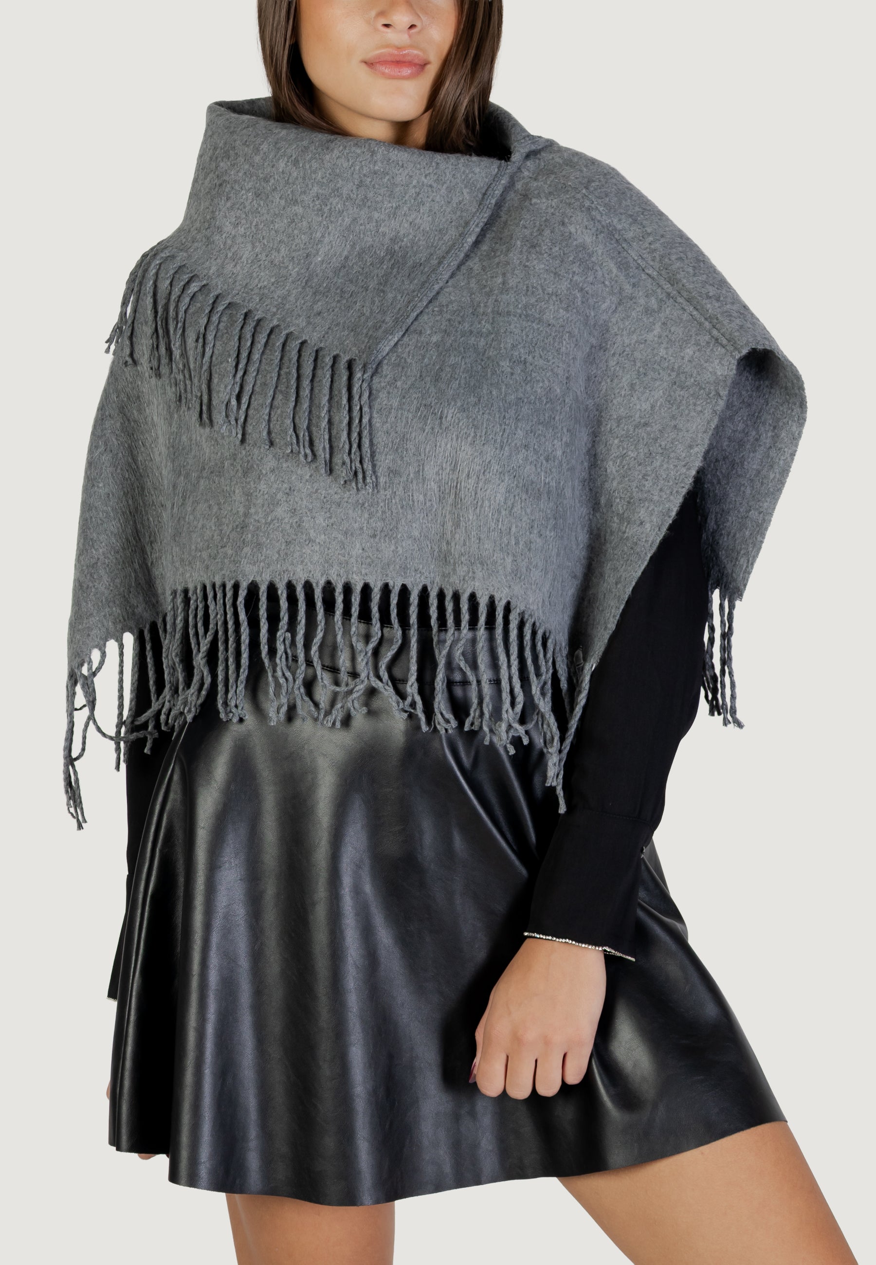 Mantella Only ONLADELLE FRINGE COLLAR CC
