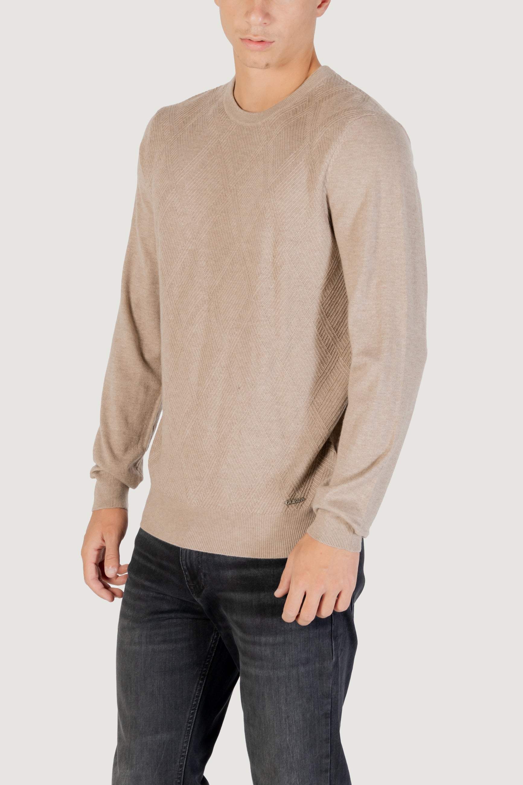 Maglia Guess JAMAAR CN STITCHED SWTR