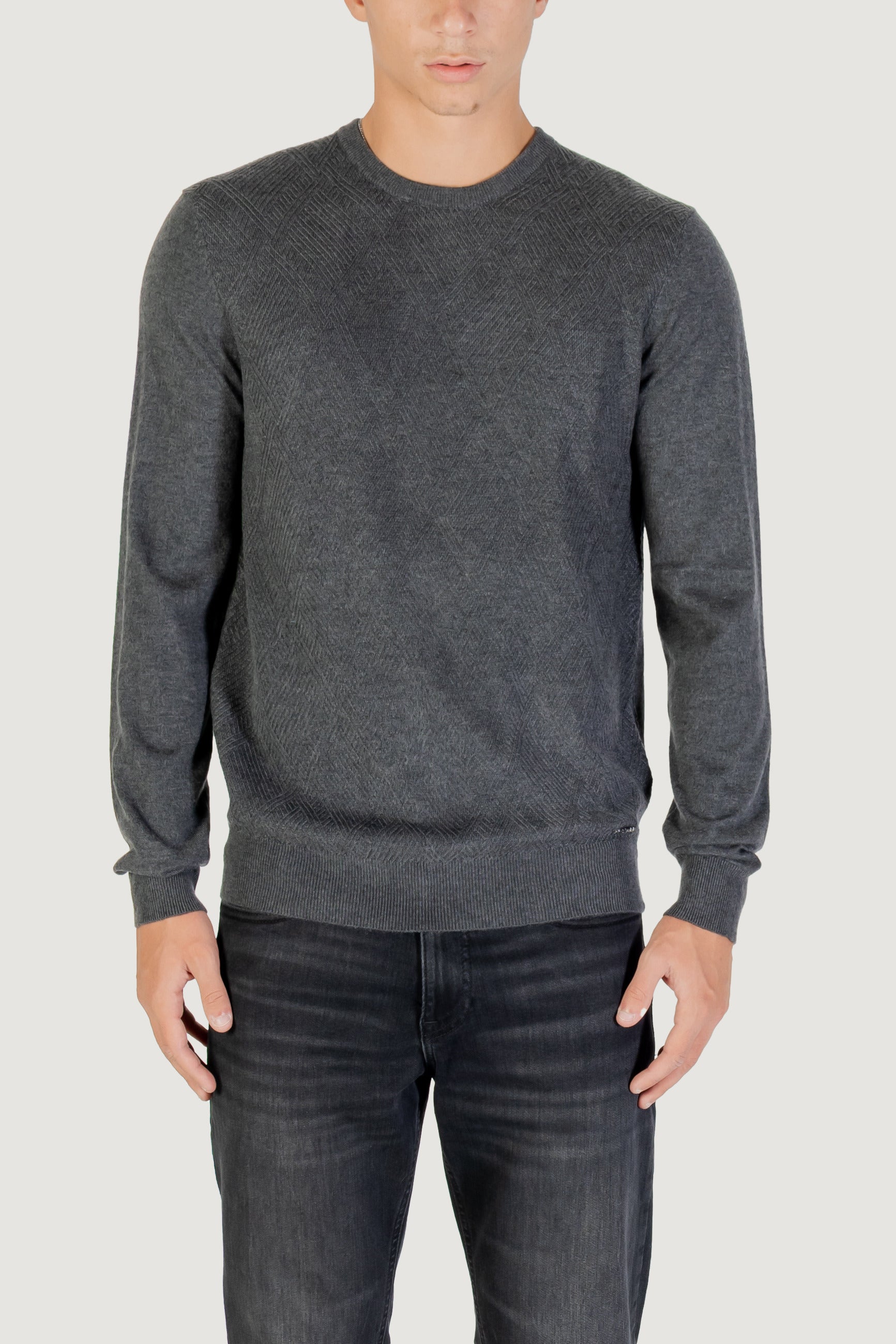 jersey Guess JAMAAR CN STITCHED SWTR