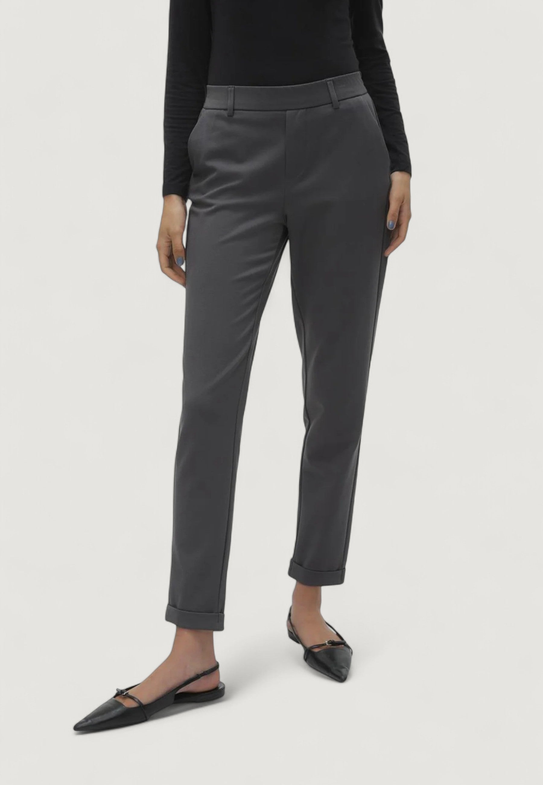 Regular trousers Vero Moda VMMAYA MW LOOSE SOLID PANT NOOS