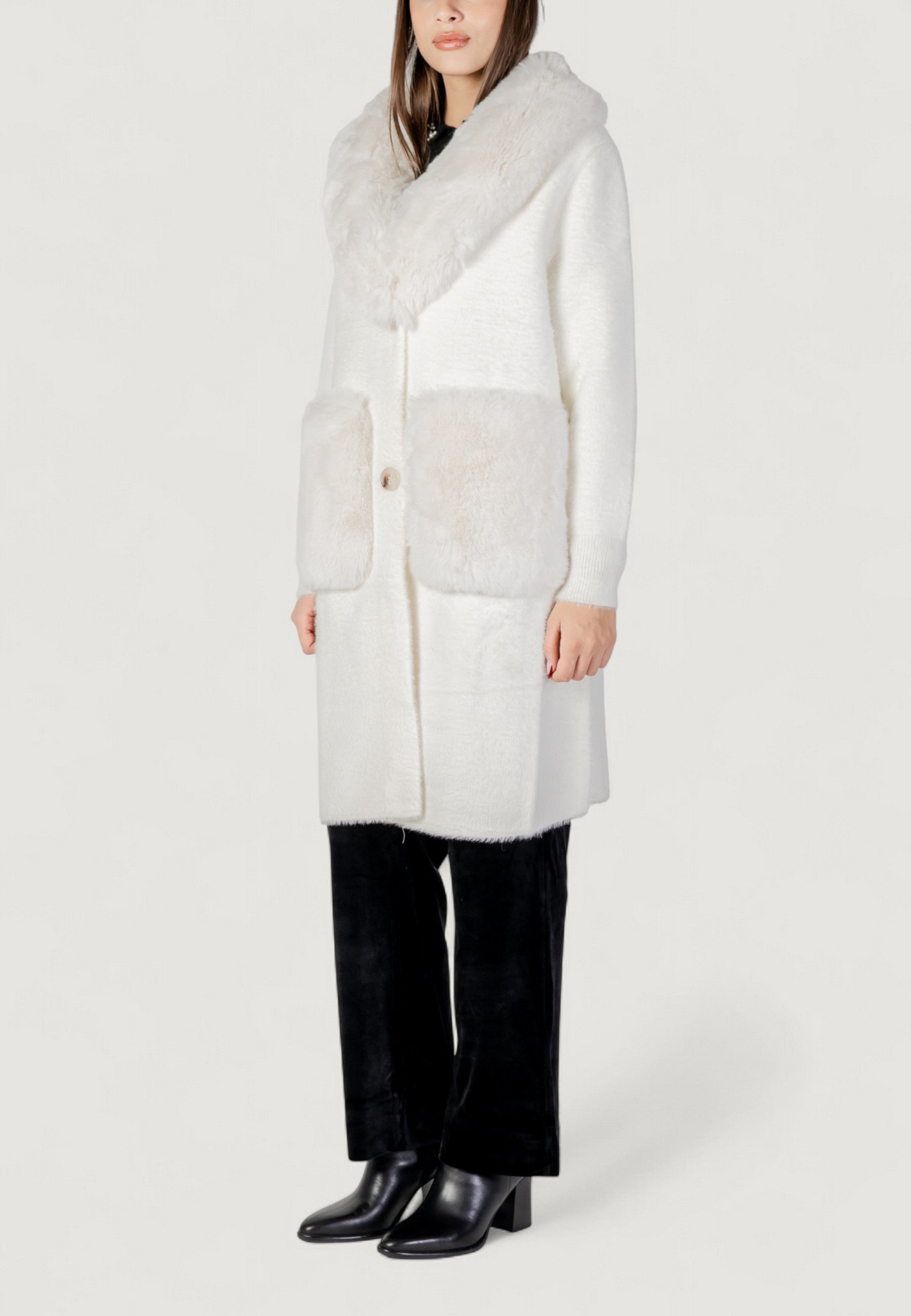 Pelliccia ecologica AYFEE GIACCA MAGLIERIA LUNGA CON TASCHE