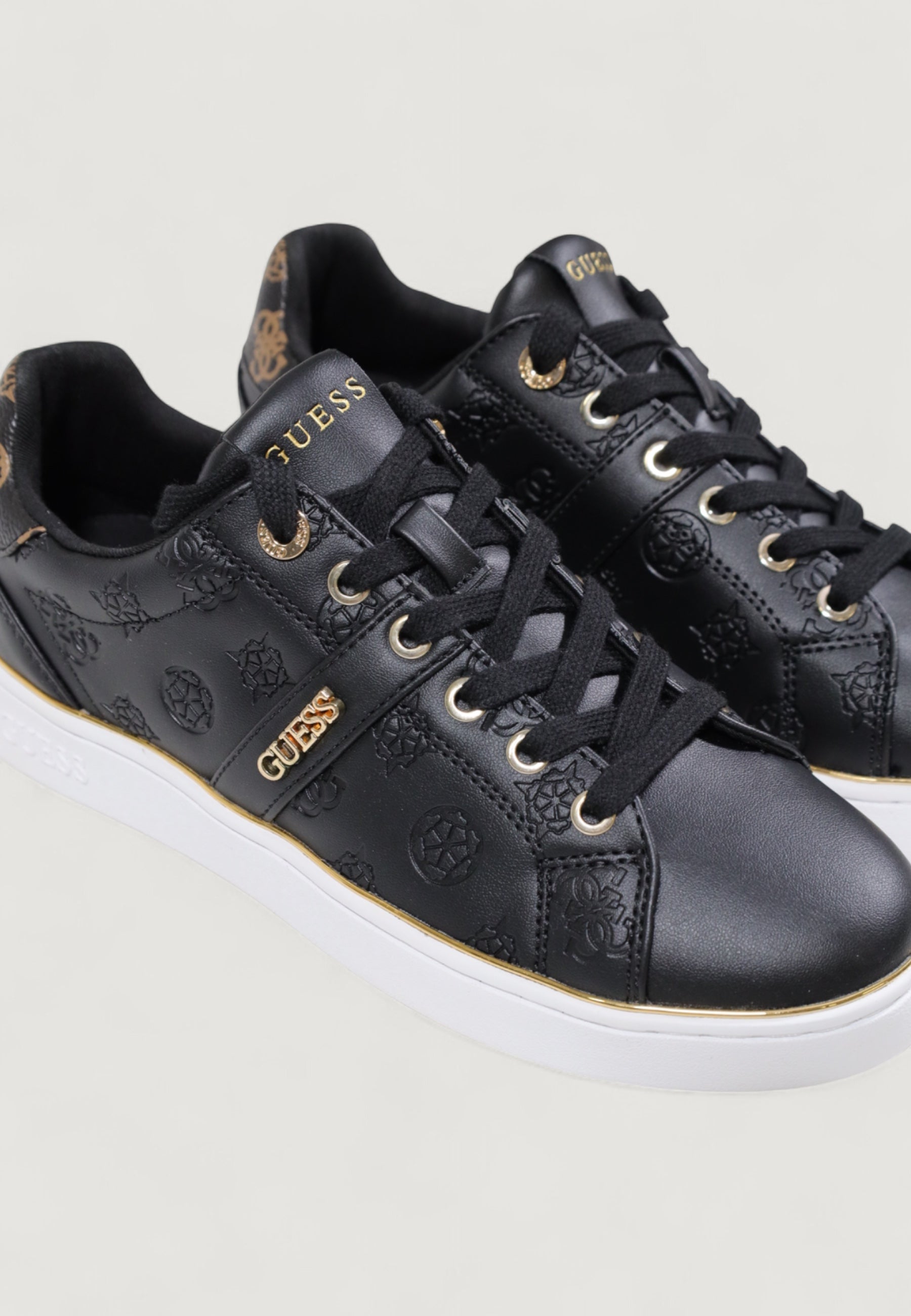 Sneakers Guess BRITZ