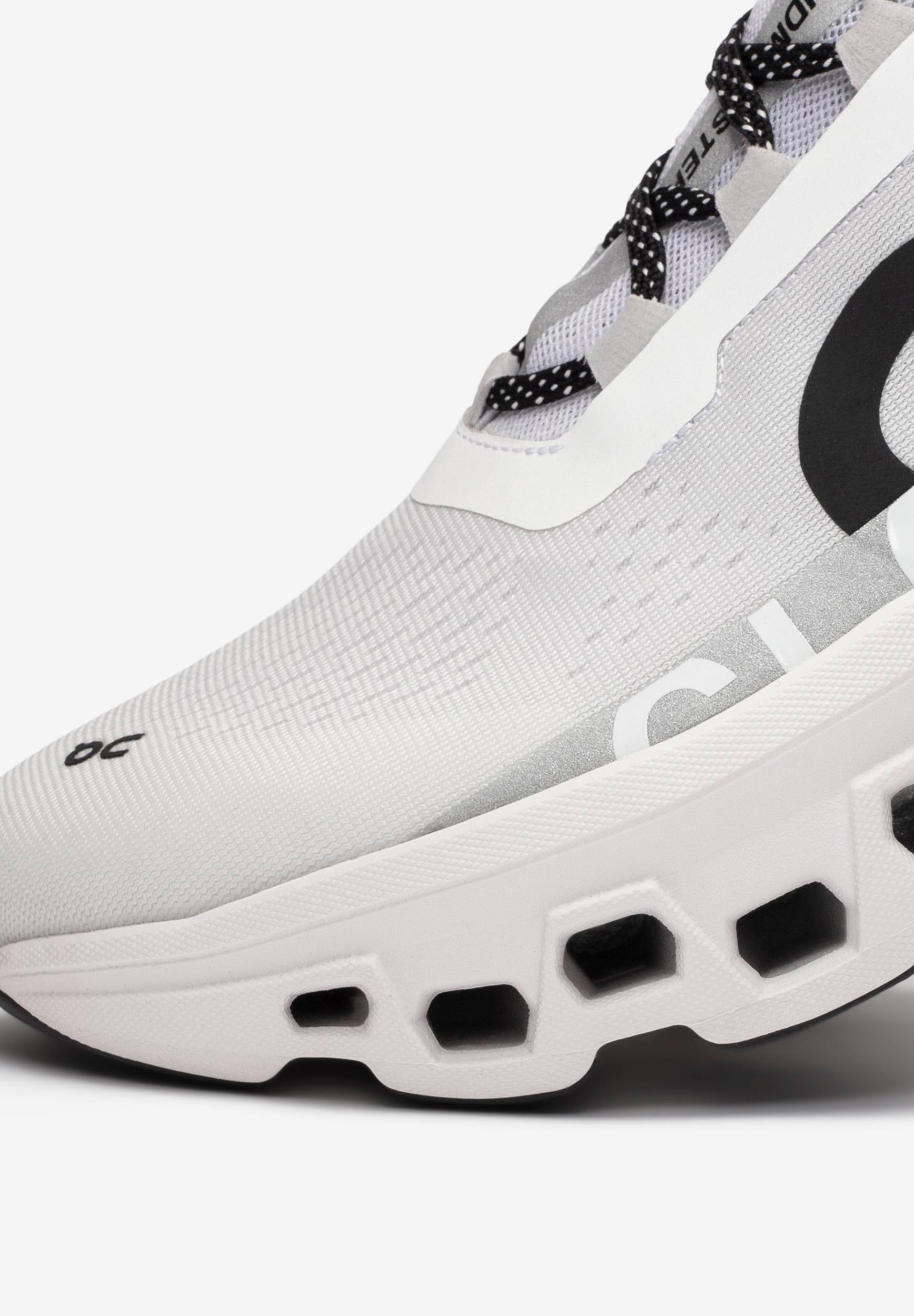 Sneakers On Running Cloudmonster