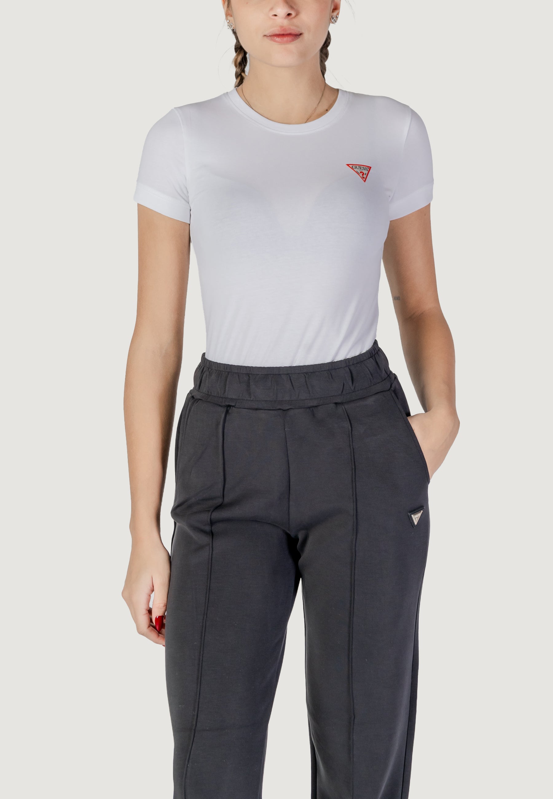 T-shirts Guess SS CN MINI TRIANGLE