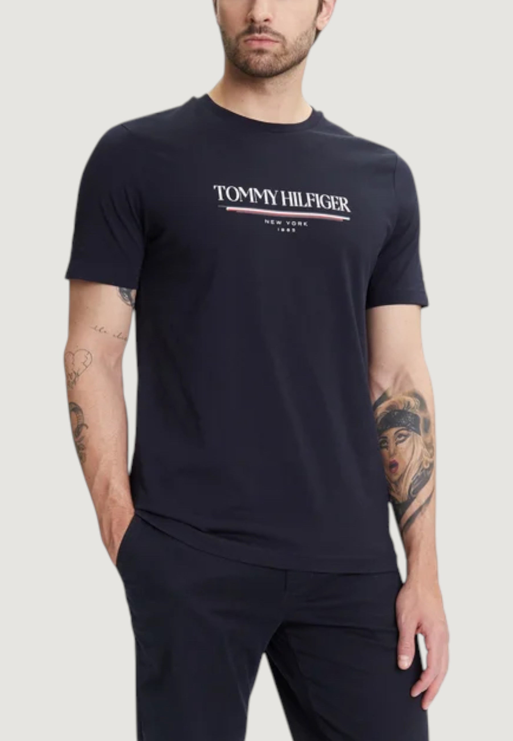 T-shirt Tommy Hilfiger BRAND LOVE HILFIGER