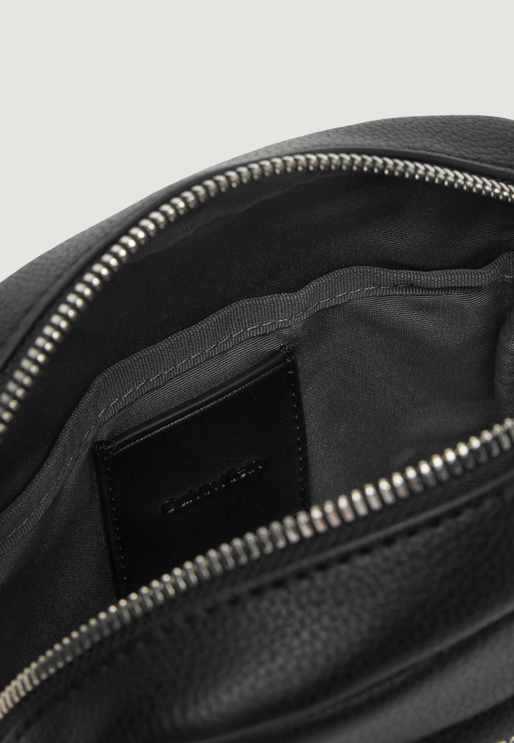 Tracolla Calvin Klein EMBLEM AOP EMBOSS REPORTER