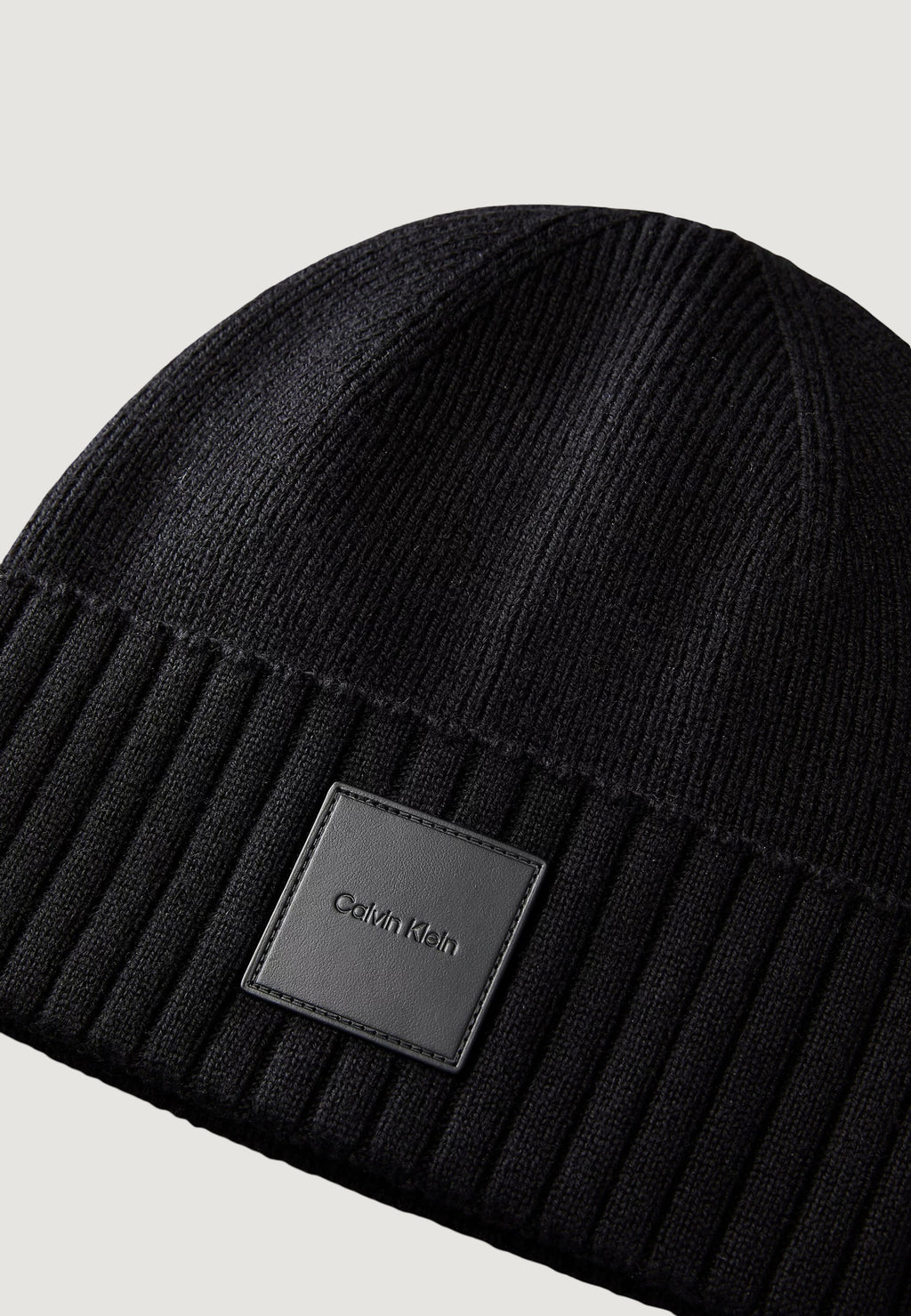 Cap Calvin Klein LEATHER PATCH WOOL BLEND BEANIE