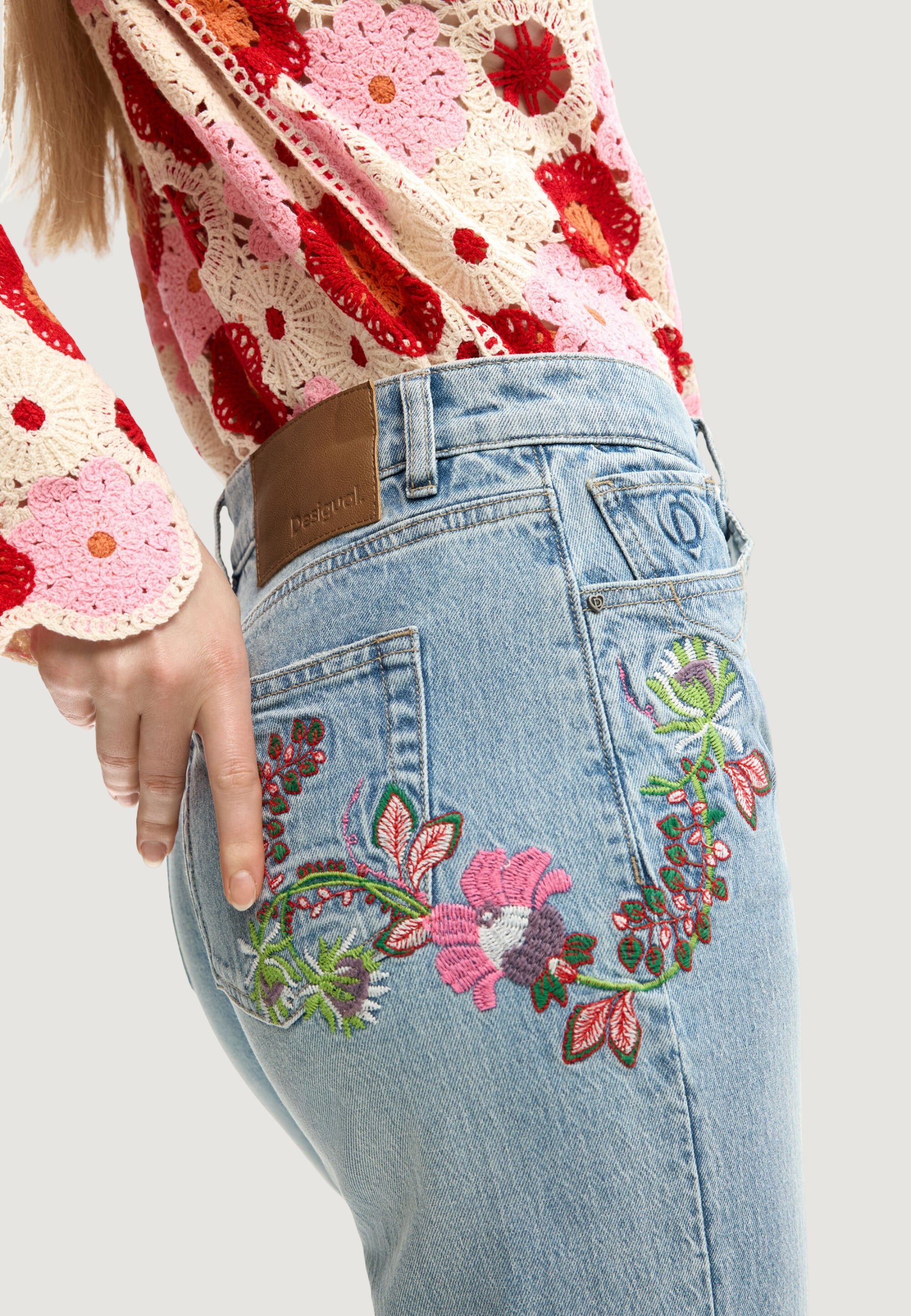 Jeans slim Desigual FLORA