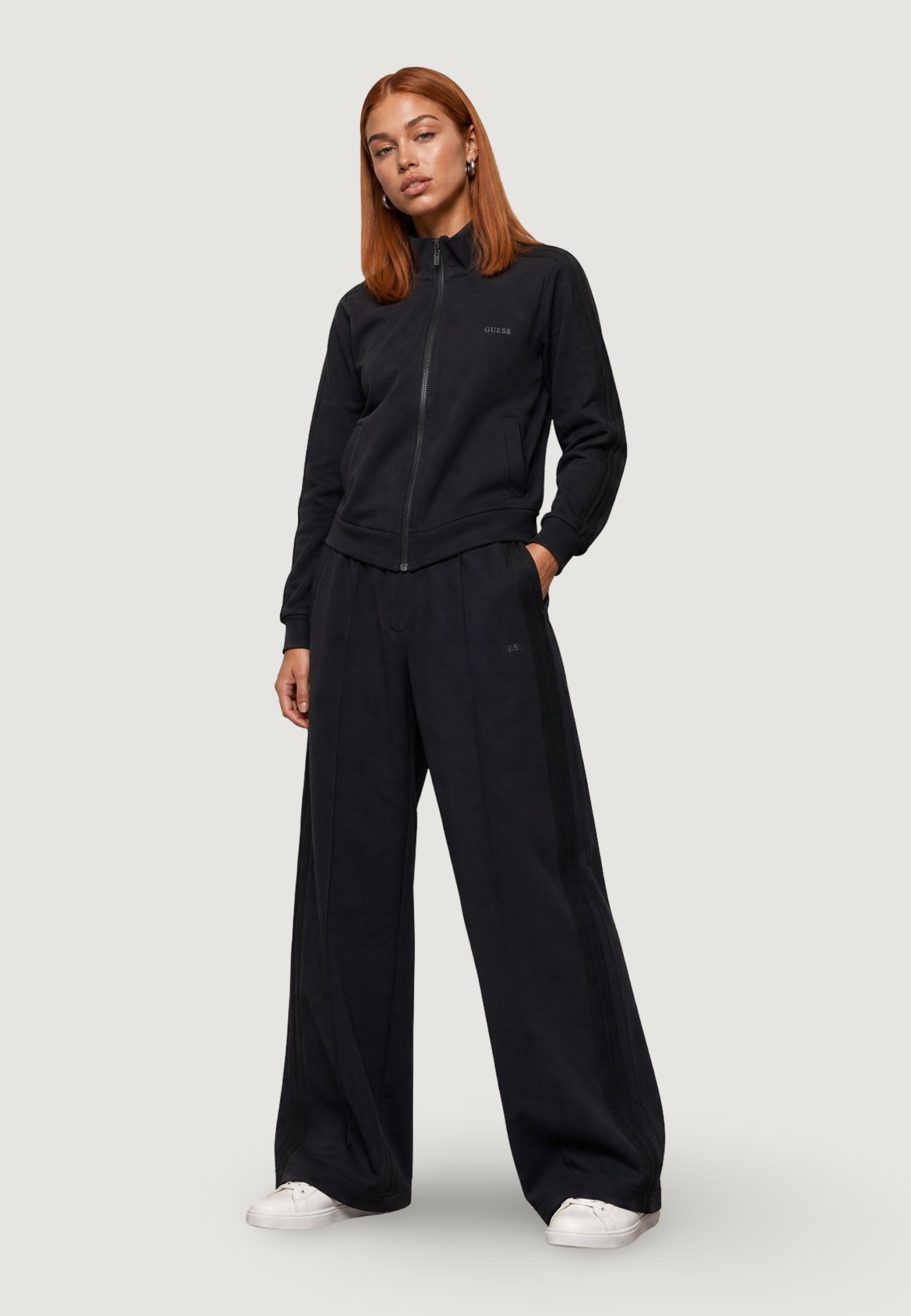 Pantaloni sportivi Guess Active LYRA STRAIGHT PANT
