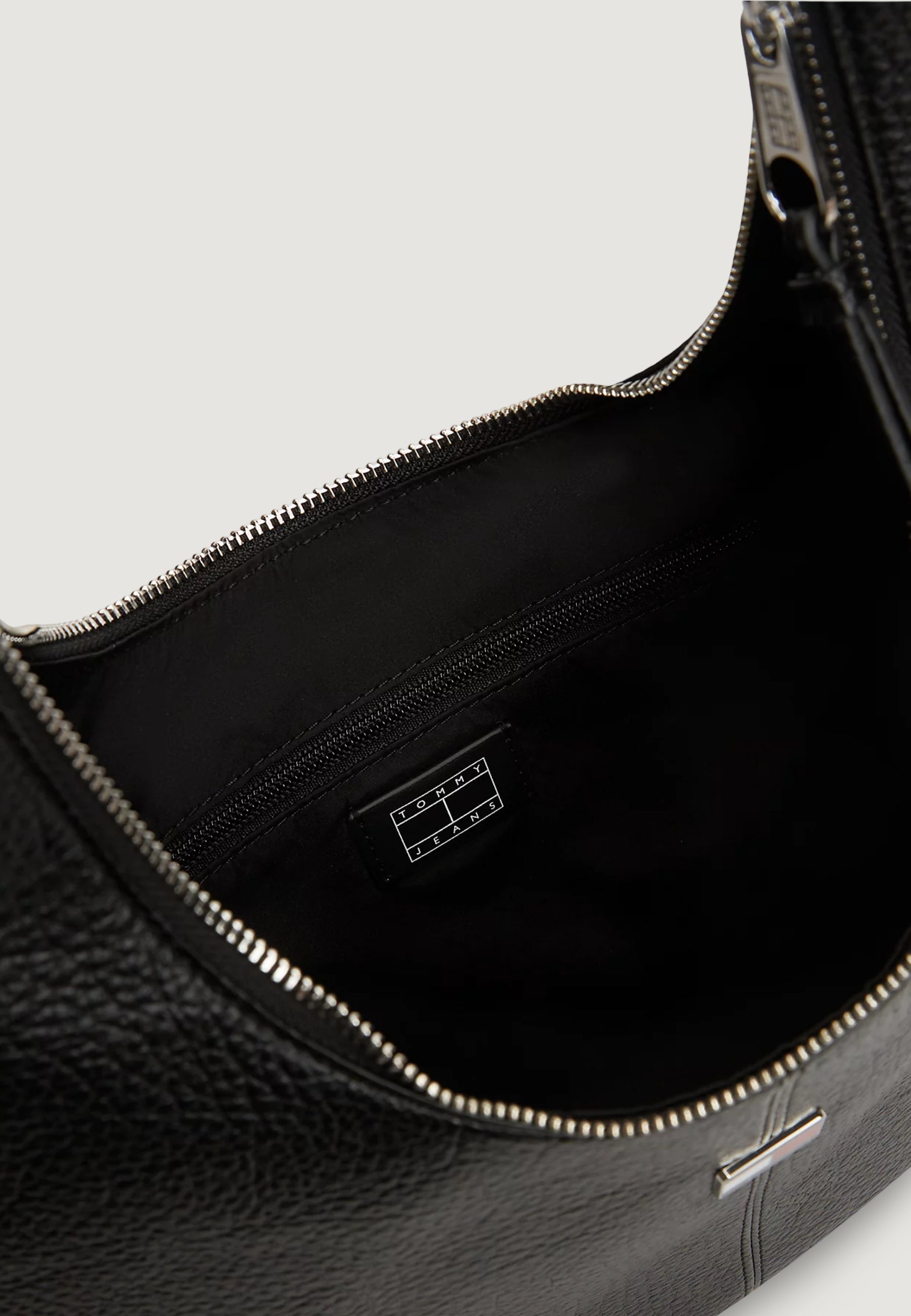 Borsa Tommy Hilfiger TJW SLOUCHY CITY HOBO