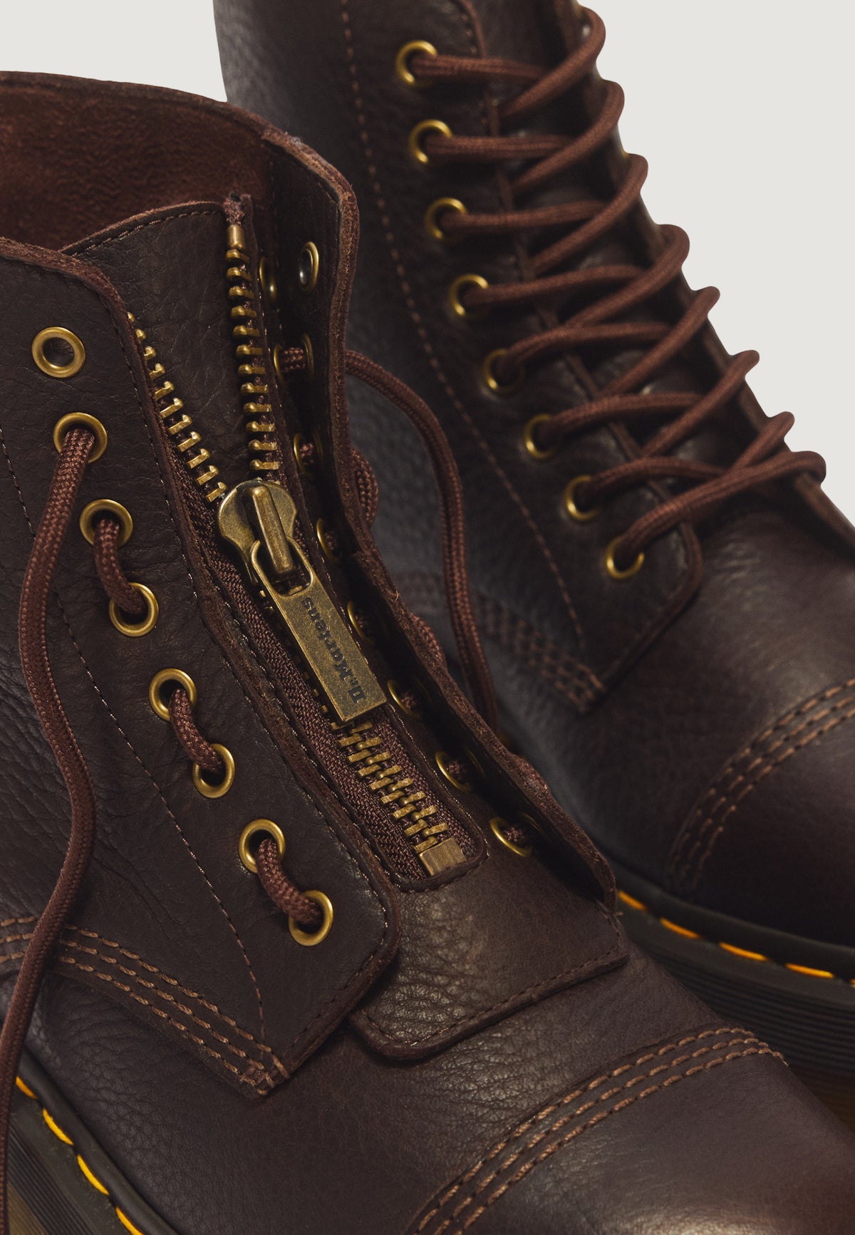 Anfibi Dr. Martens Sinclair Ambassador