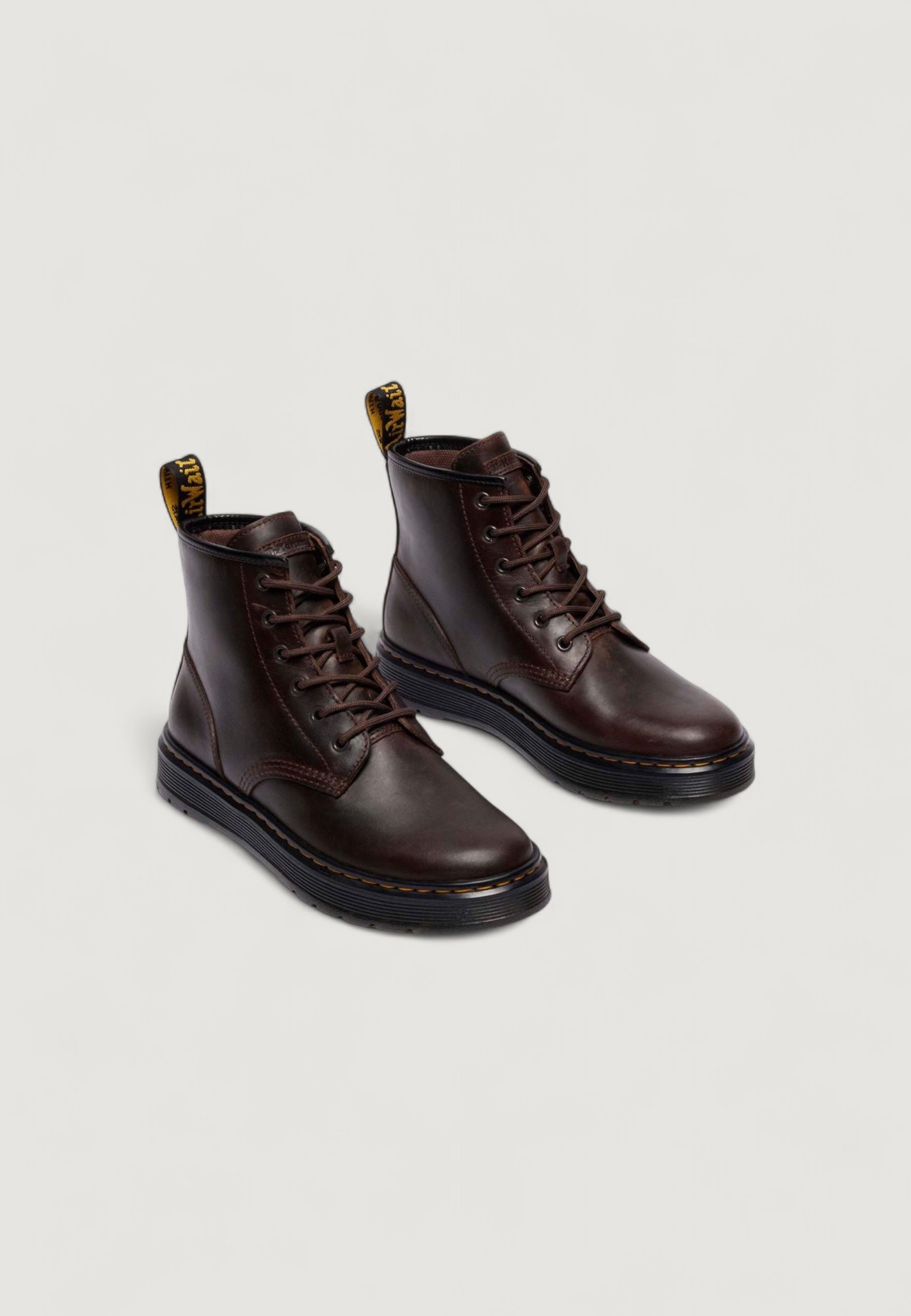  Dr. Martens Brookline Chukka Crazy Horse