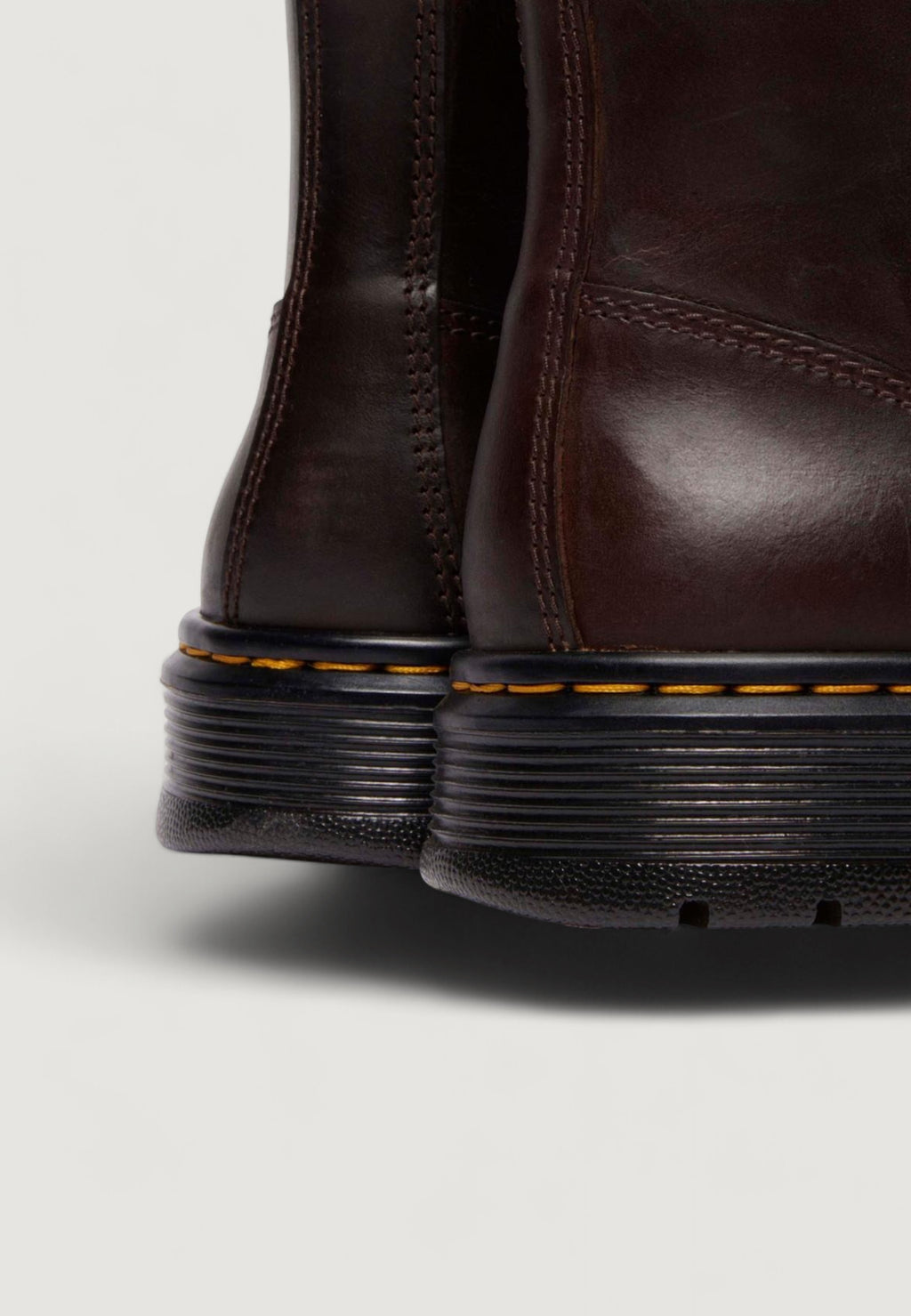  Dr. Martens Brookline Chukka Crazy Horse