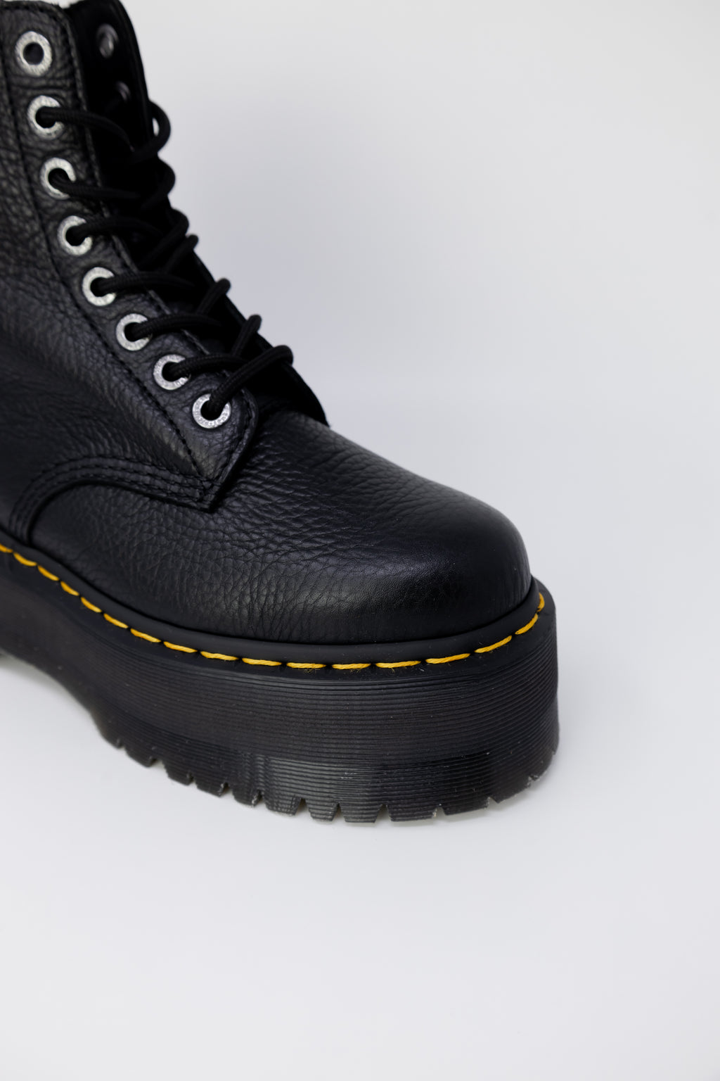 Combats boots Dr. Martens 1460 Pascal Max Pisa