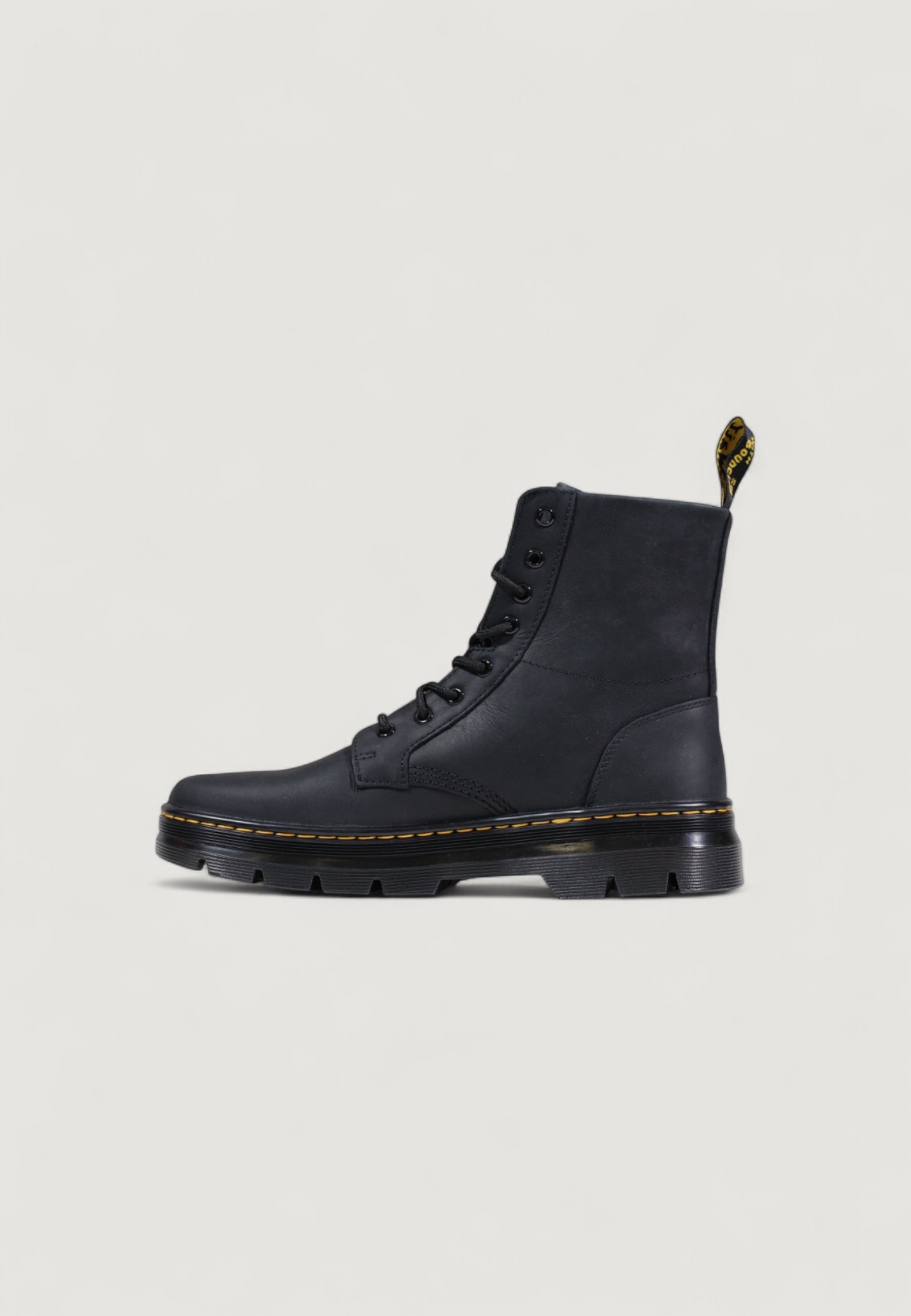  Dr. Martens Combs Leather Wyoming Unisex