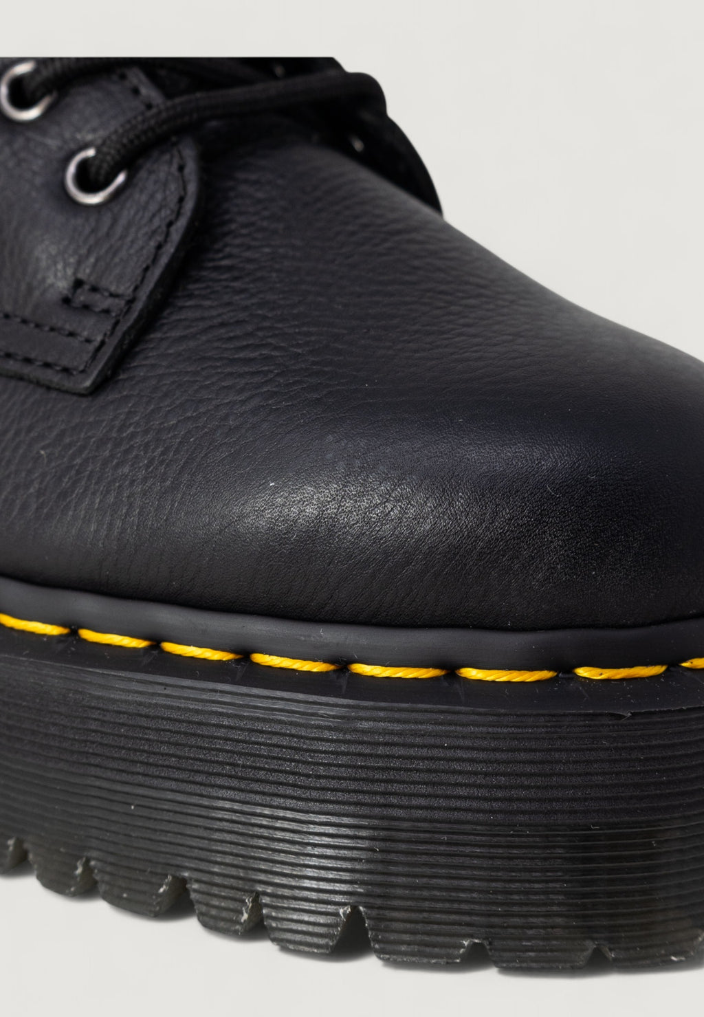 Anfibi Dr. Martens JADON FL BLACK PISA - Imballo Originale Danneggiato - Prodotto Integro