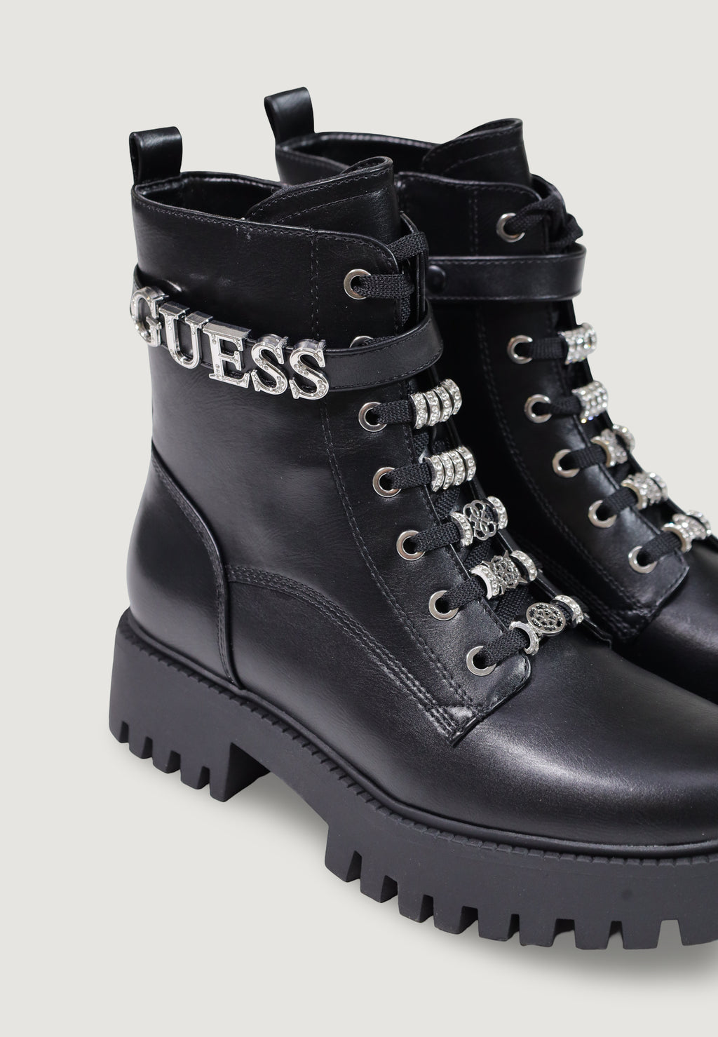 Anfibi Guess FICKI