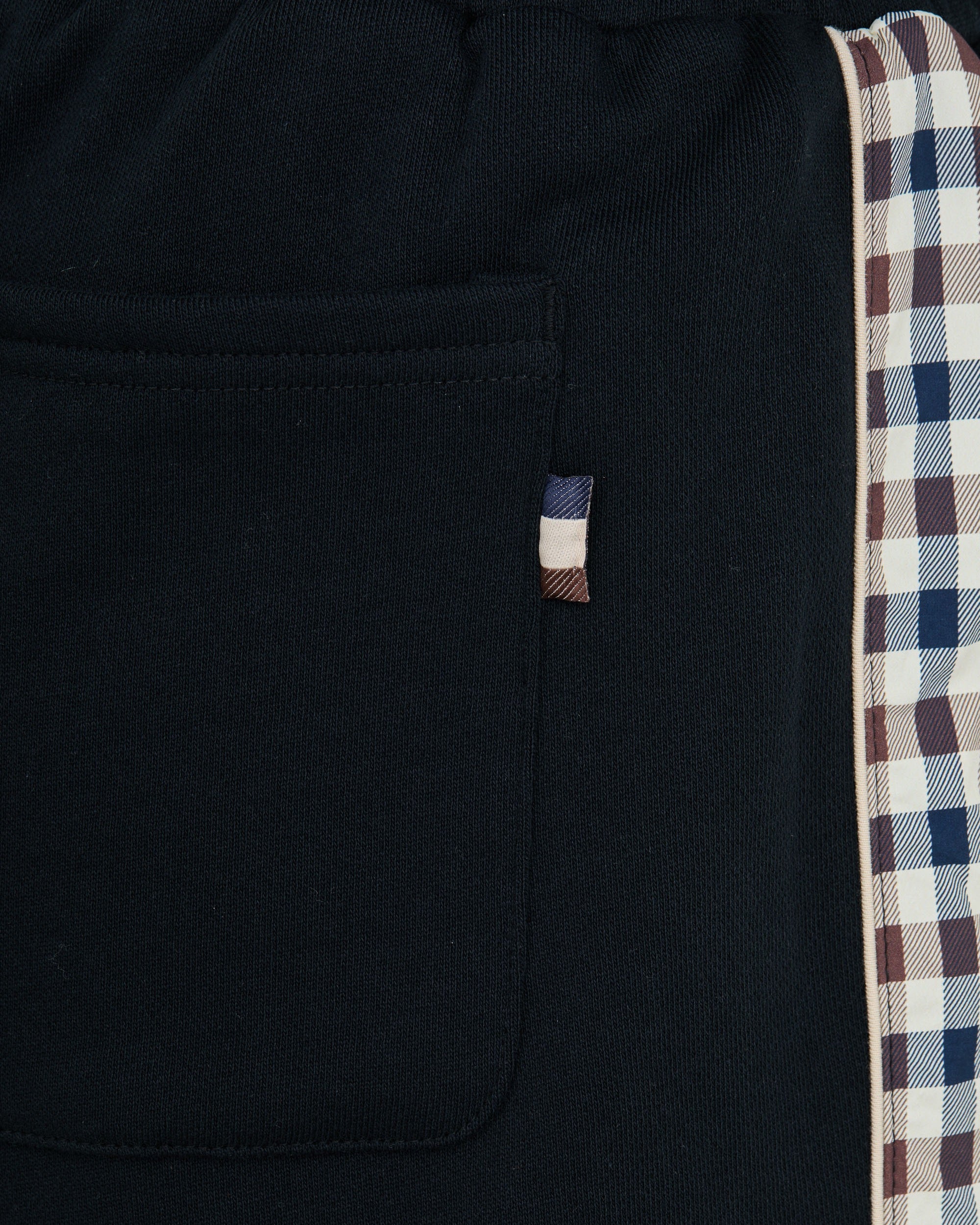 Bermuda sportivi Aquascutum Active LAMINA INSERT SHORTS