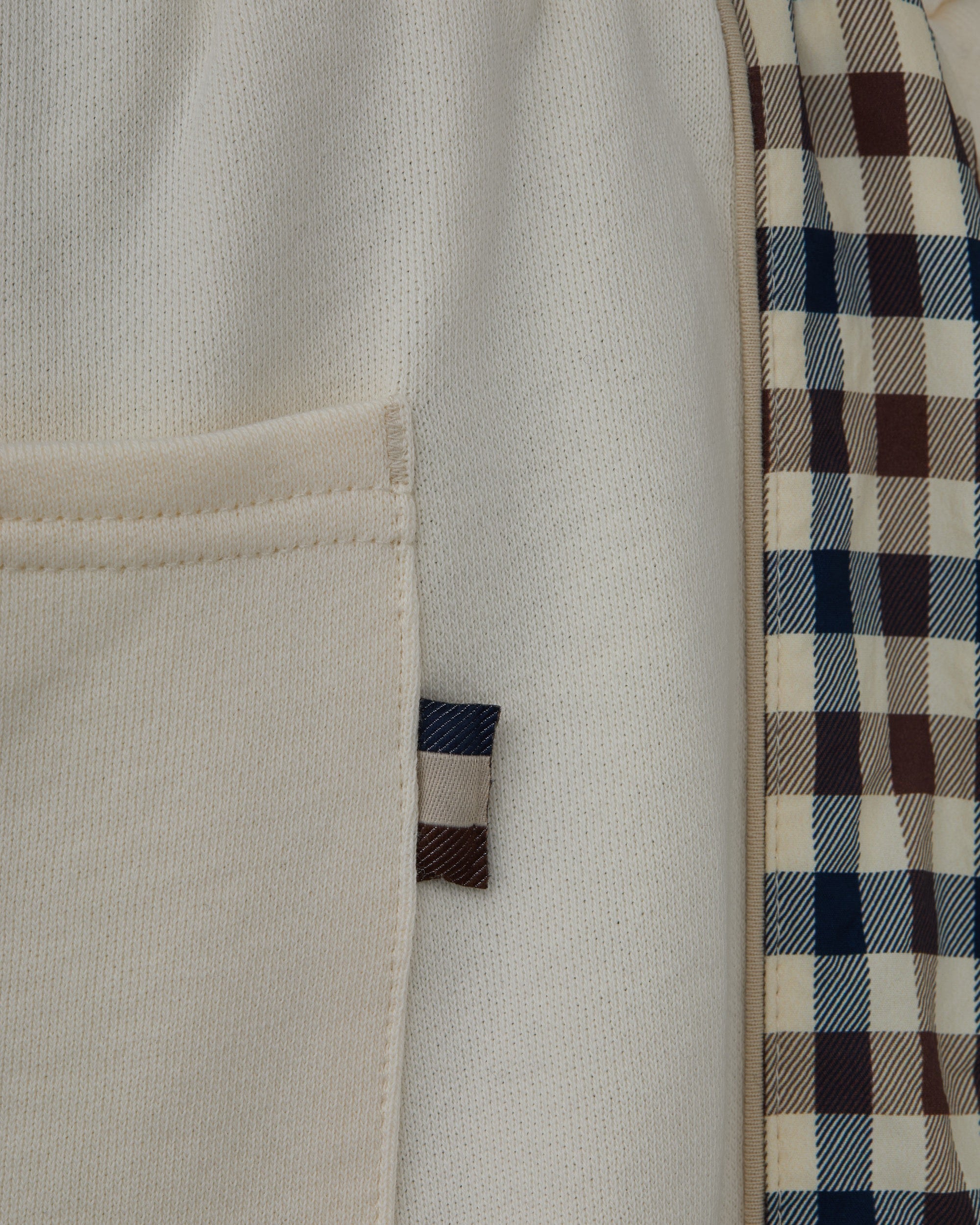 Bermuda sportivi Aquascutum Active LAMINA INSERT SHORTS