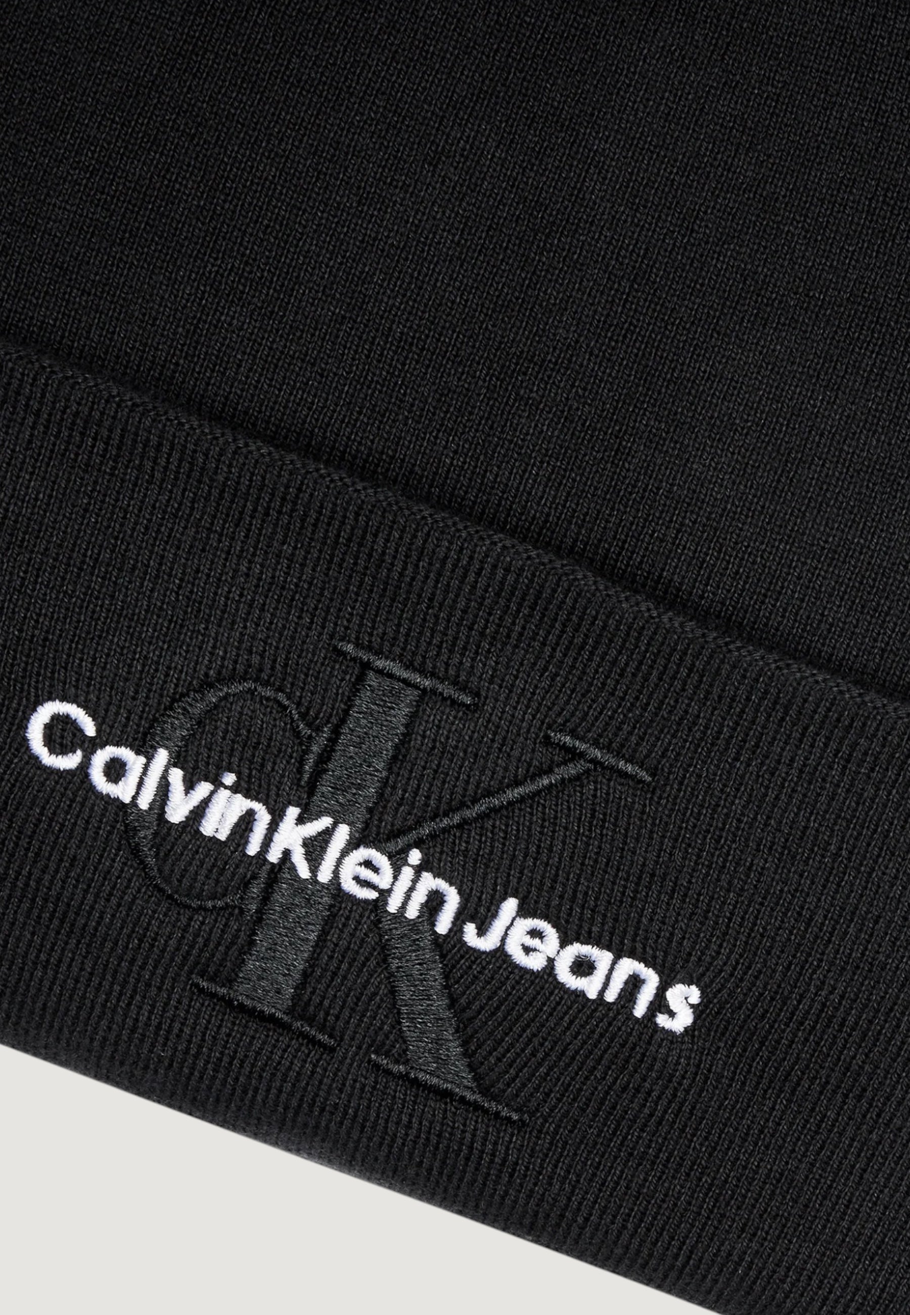 Berretto Calvin Klein Jeans MONO LOGO EMBRO BEANIE