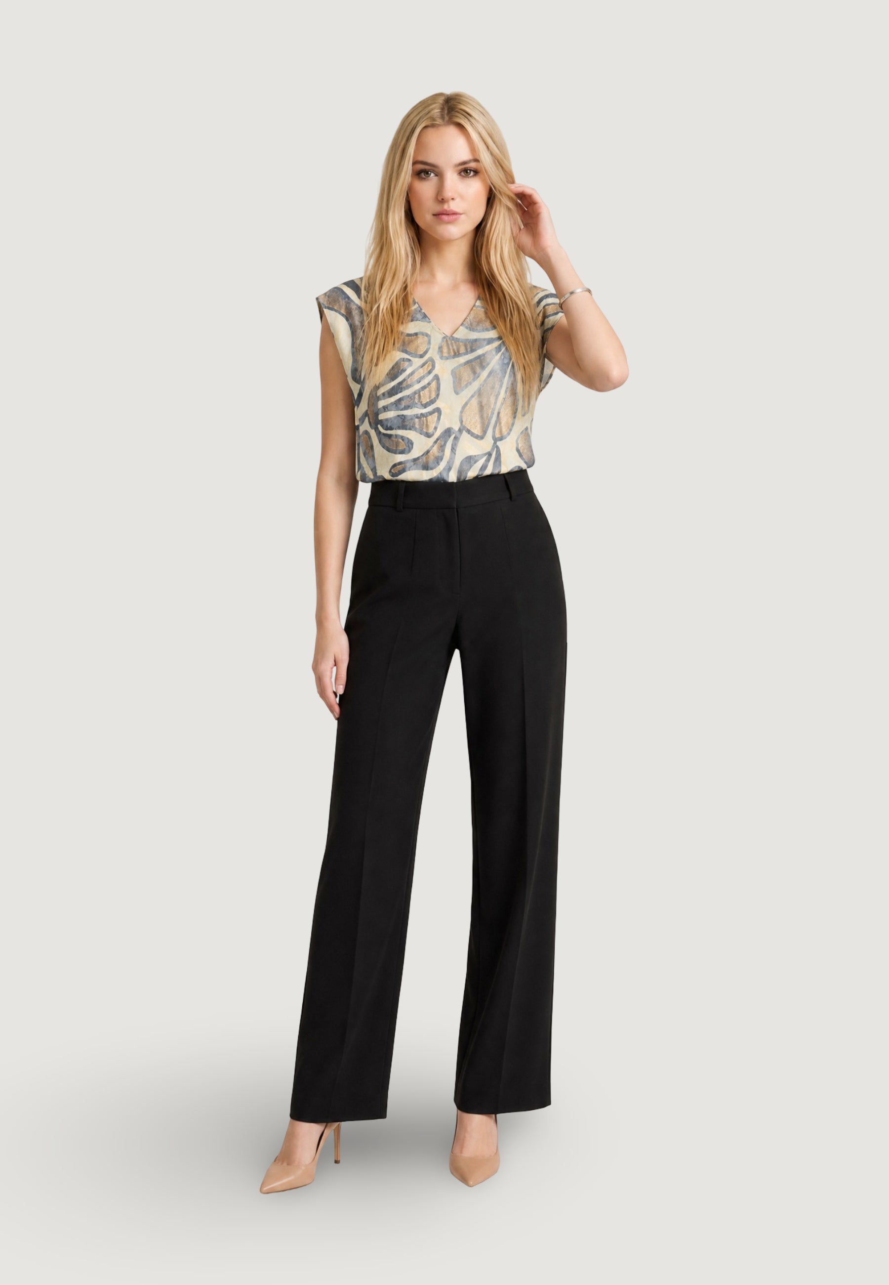 Blusa manica corta Ayfee BLUSA MEZZA MANICA SCOLLO A V