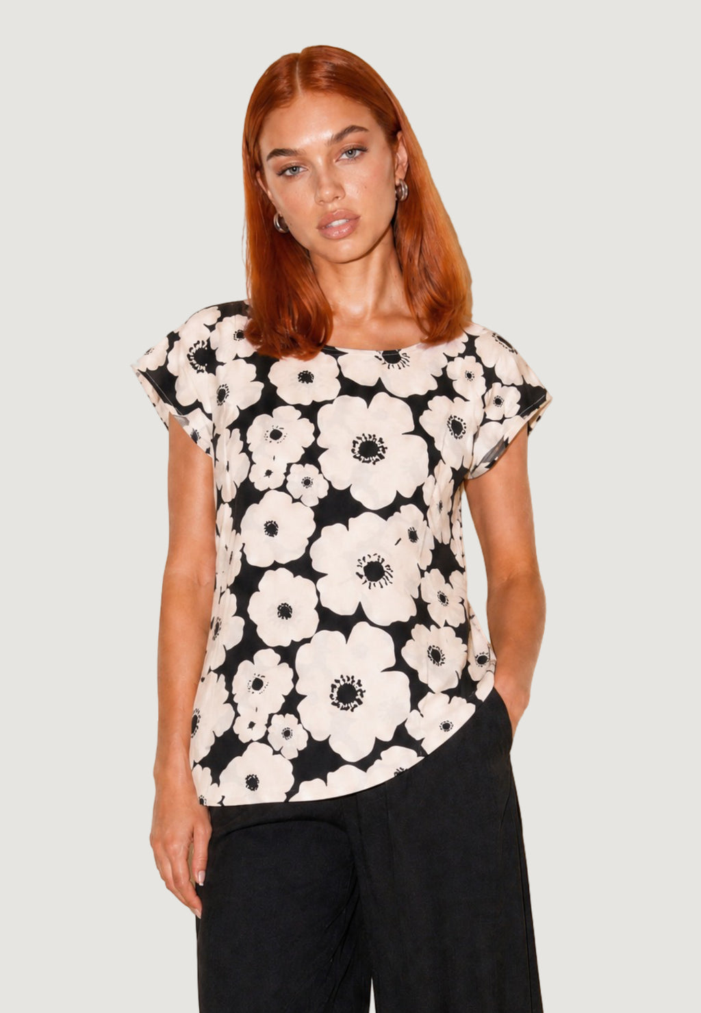 Short sleeves blouses Jacqueline de Yong JDYTROYA LIFE S/S TOP WVN DIA