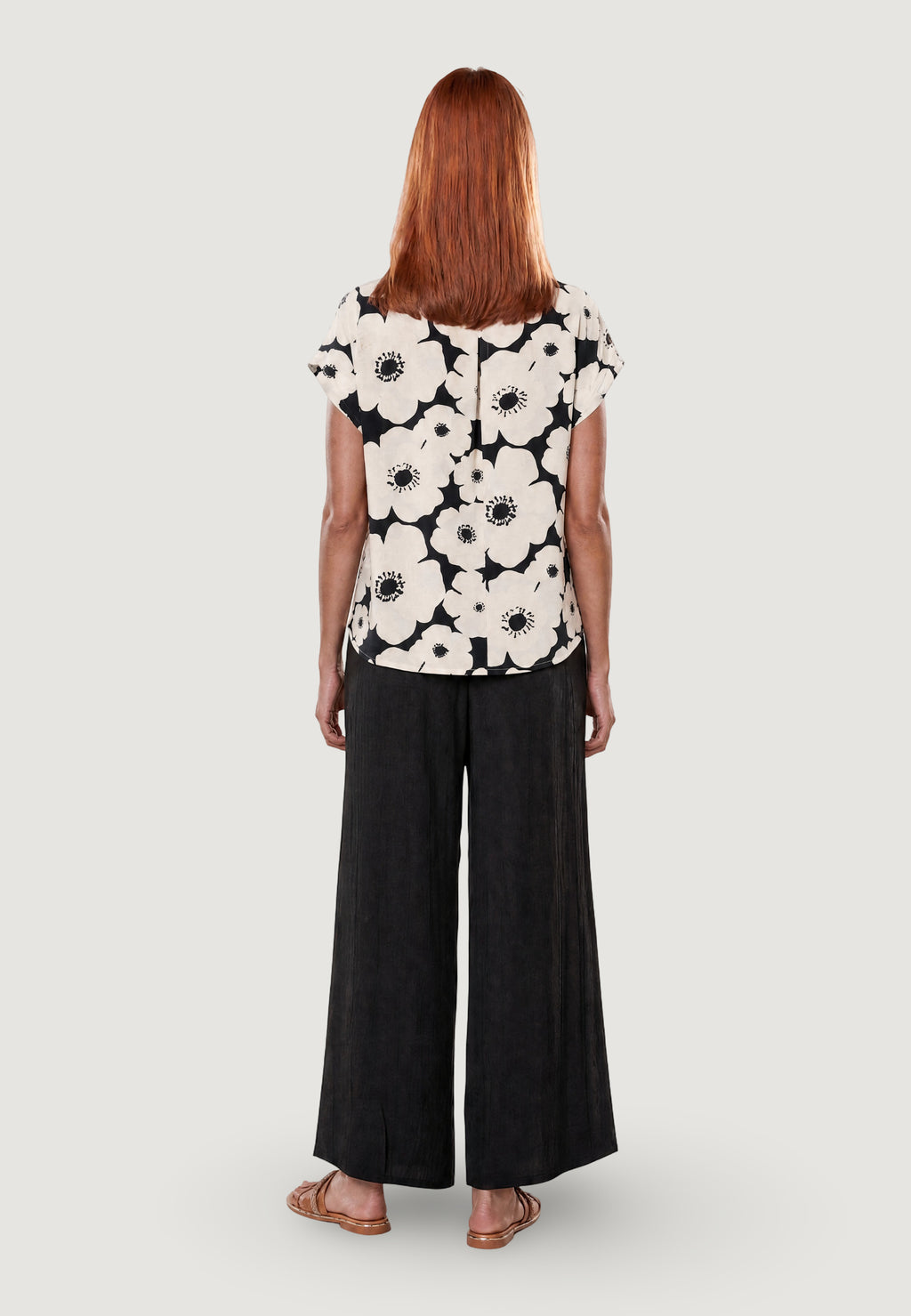 Short sleeves blouses Jacqueline de Yong JDYTROYA LIFE S/S TOP WVN DIA