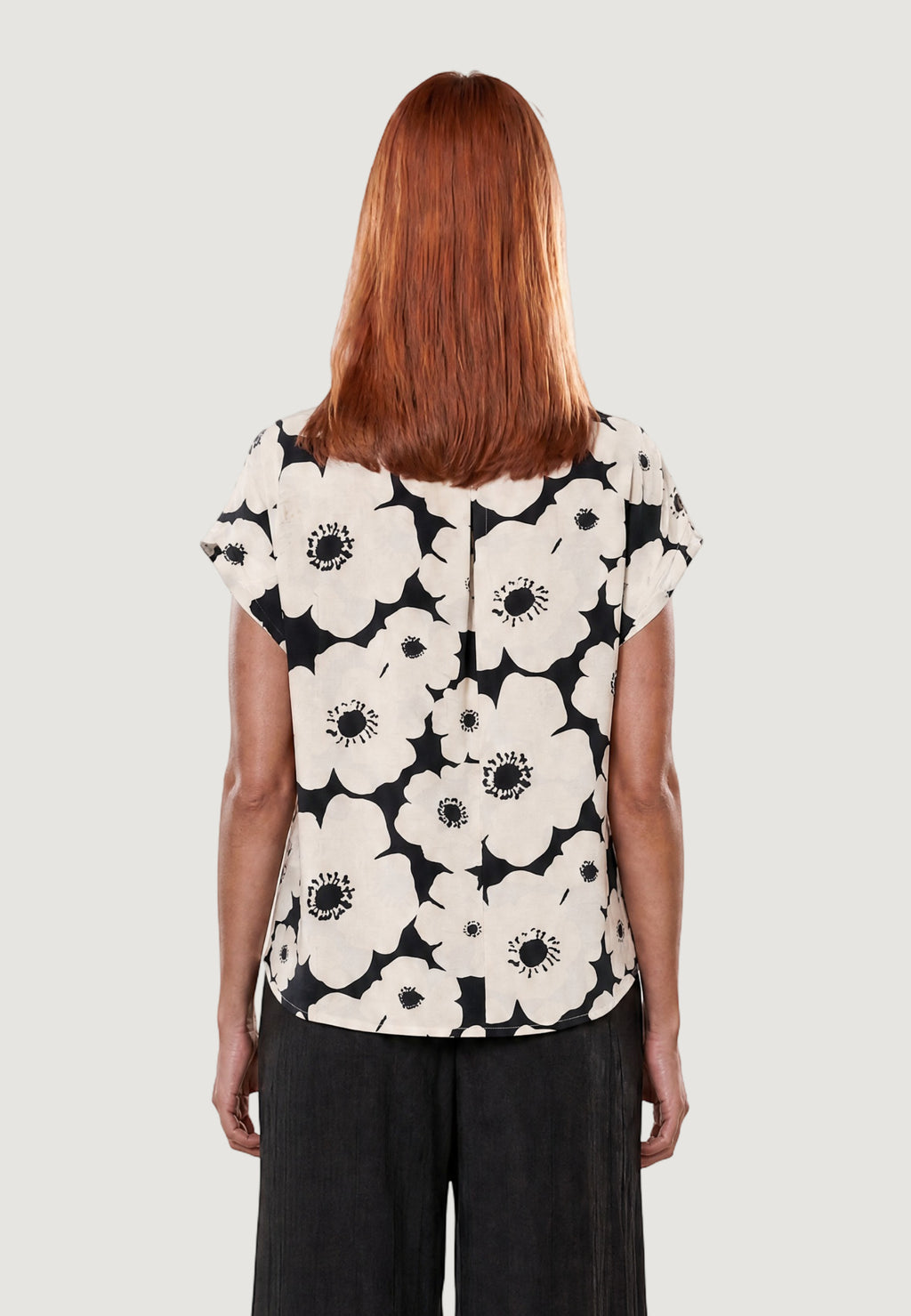 Short sleeves blouses Jacqueline de Yong JDYTROYA LIFE S/S TOP WVN DIA