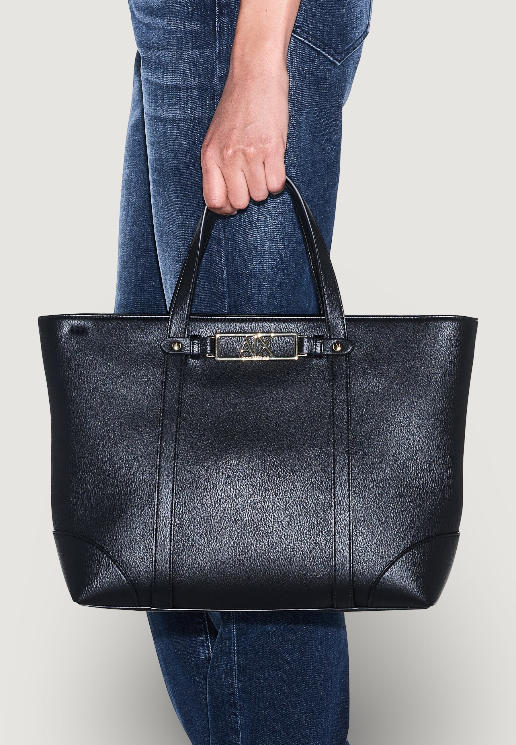 Bag Armani Exchange XW002609 AF15632