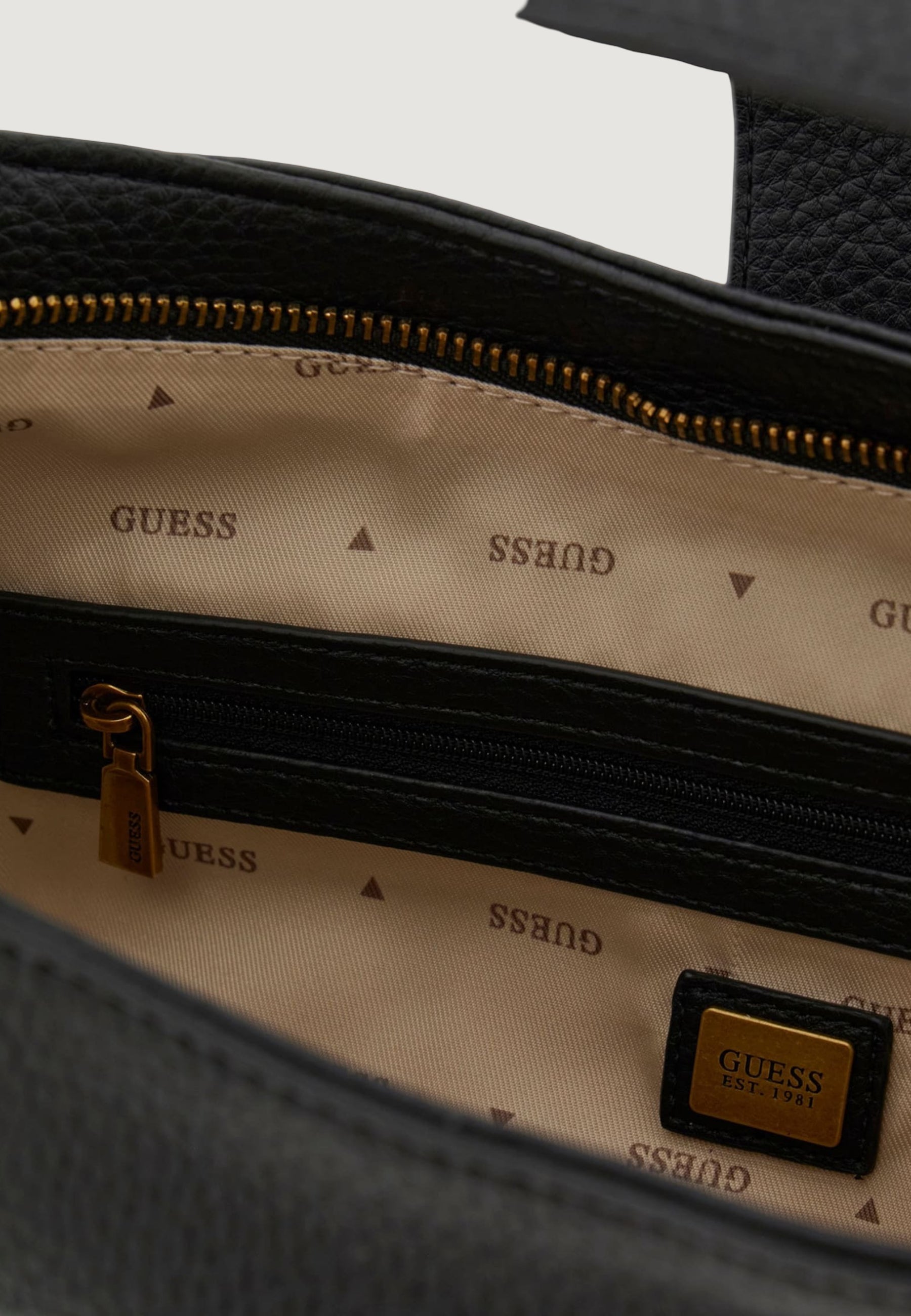 Borsa Guess CAMDEN SHOULDER BAG