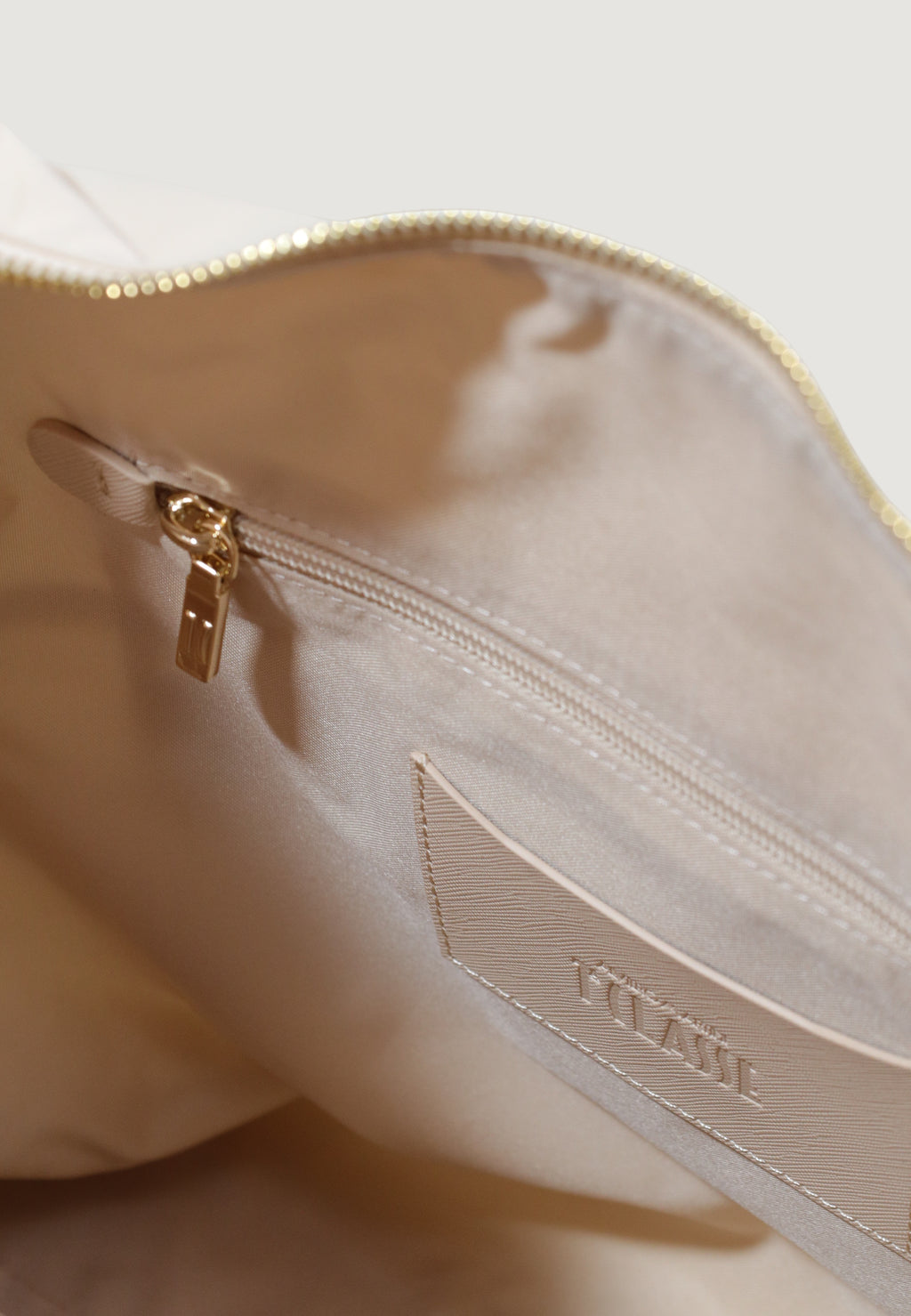 Bag Alviero Martini Prima Classe Hobo Shoulder Bag