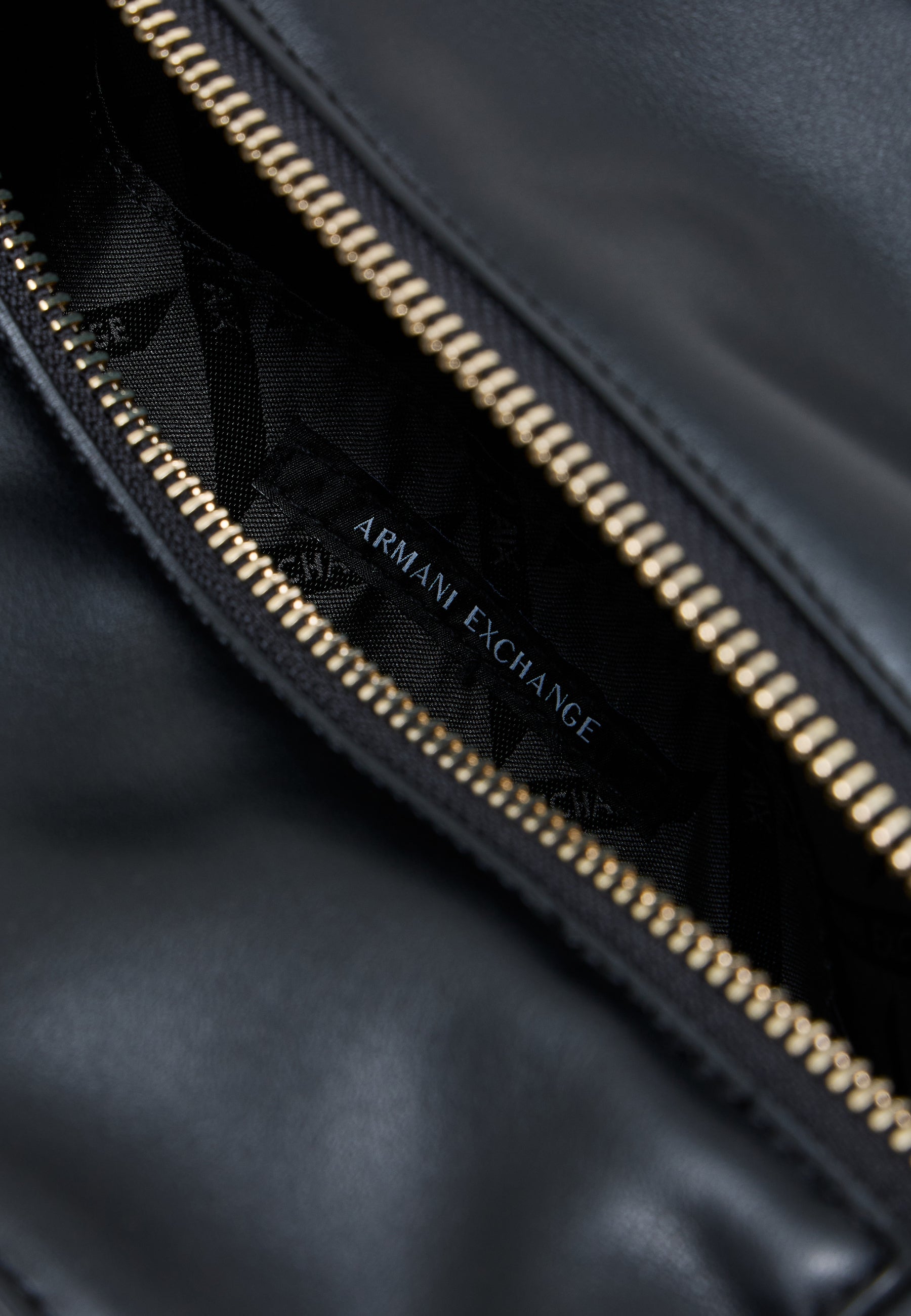 Bag Armani Exchange XW002604 AF19902