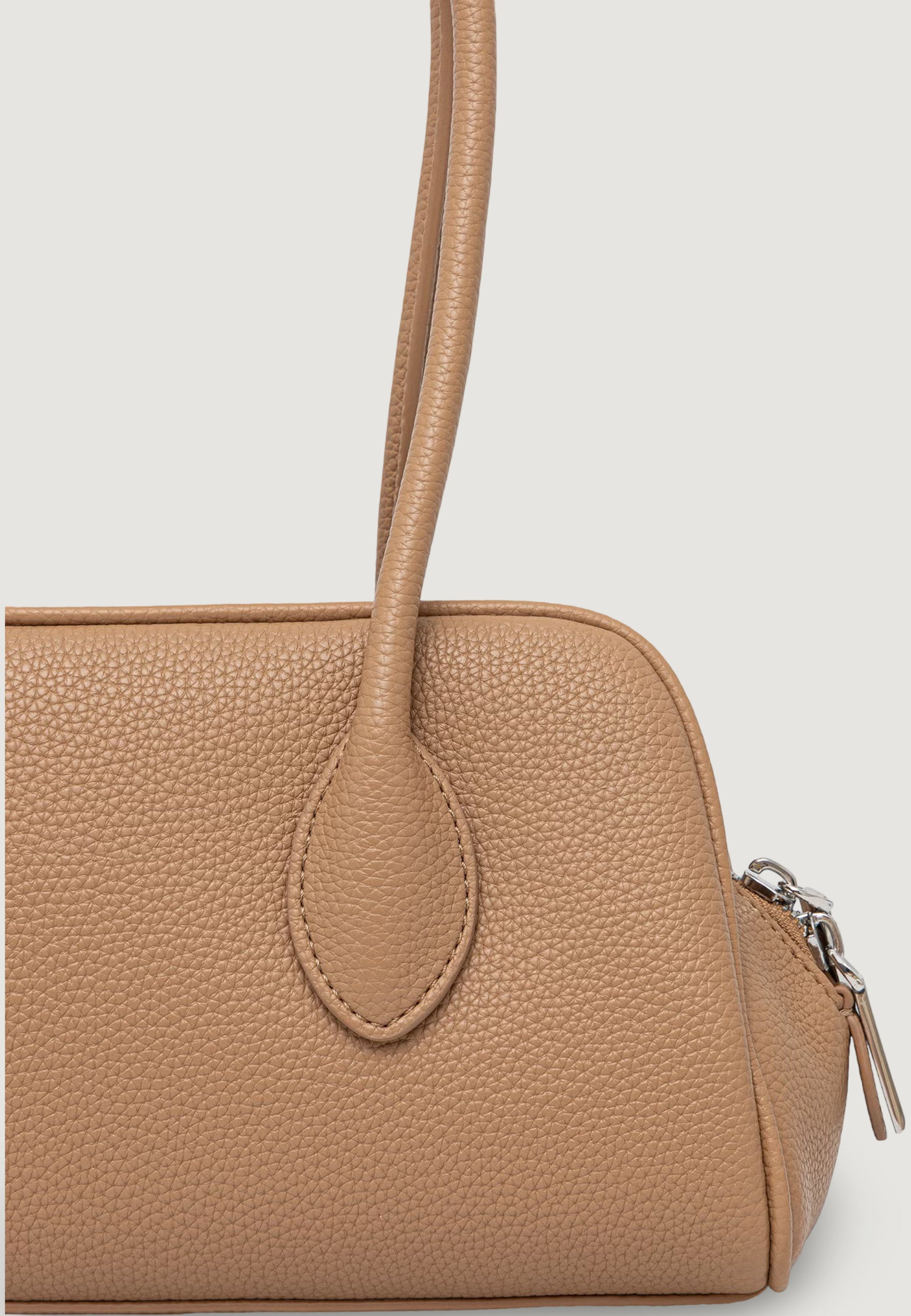 Borsa Calvin Klein EMBLEM TRIO PEBBLE SHOULDER BAG