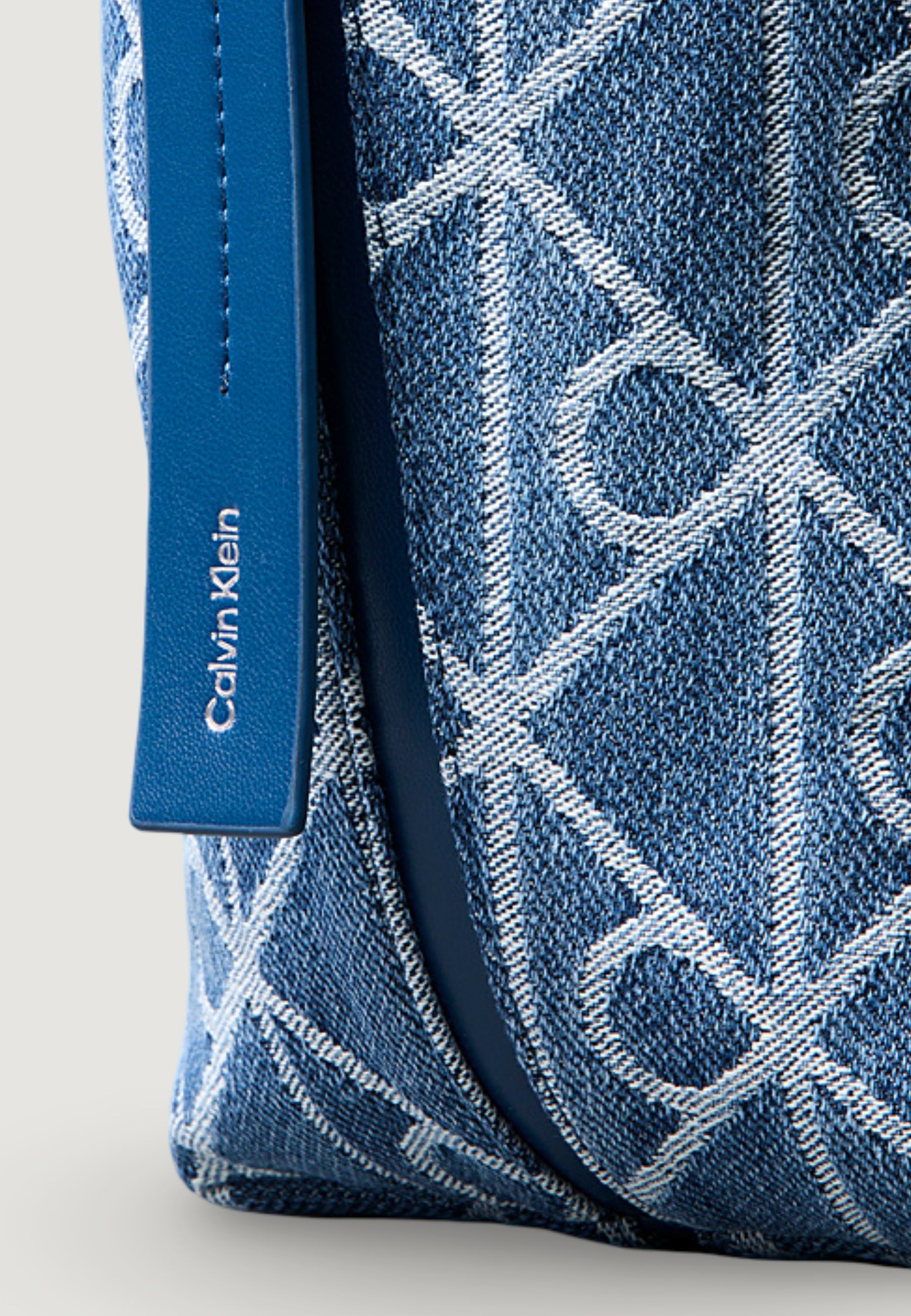 Bag Calvin Klein EMBLEM AOP BUCKET