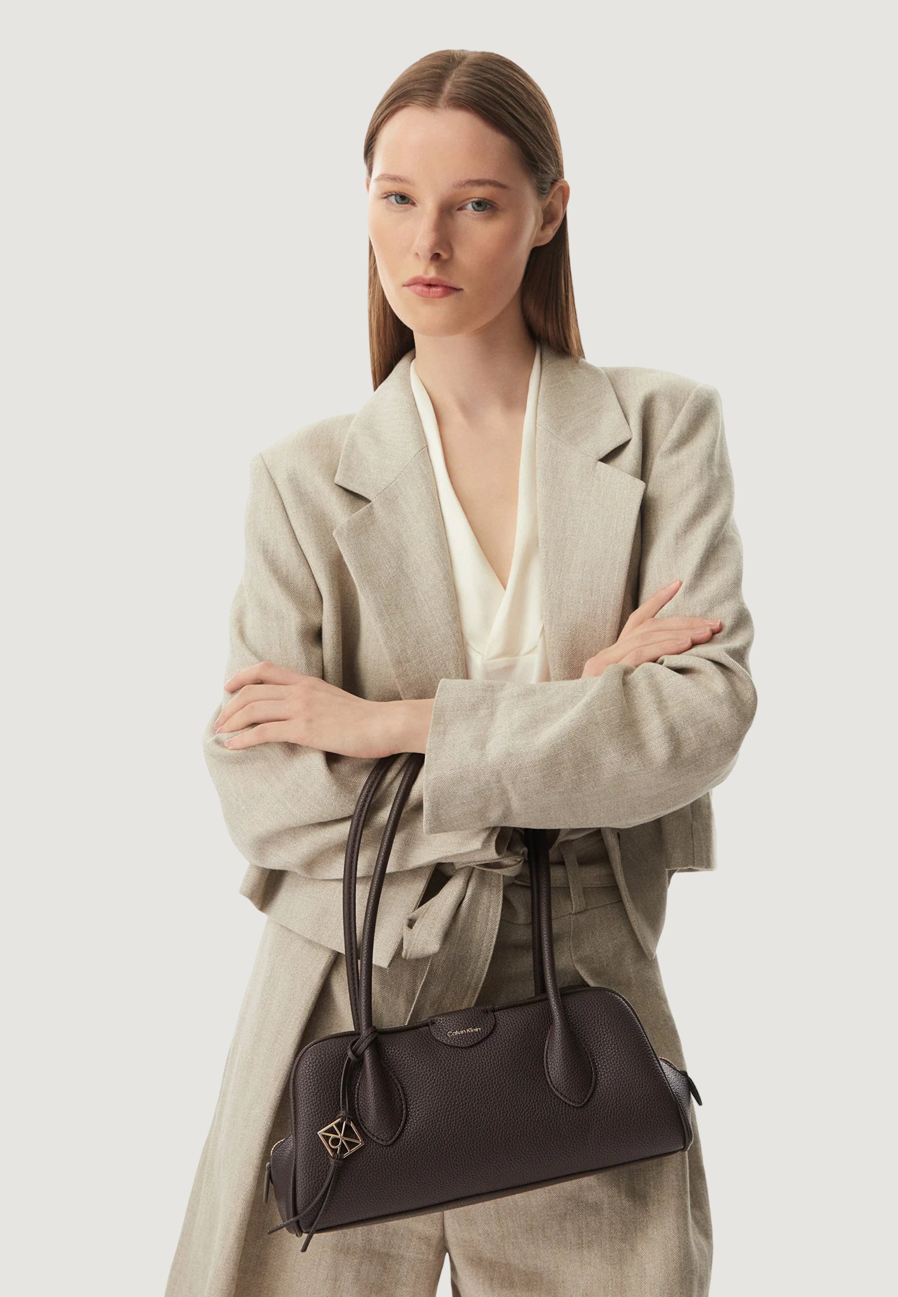 Borsa Calvin Klein EMBLEM TRIO PEBBLE SHOULDER BAG