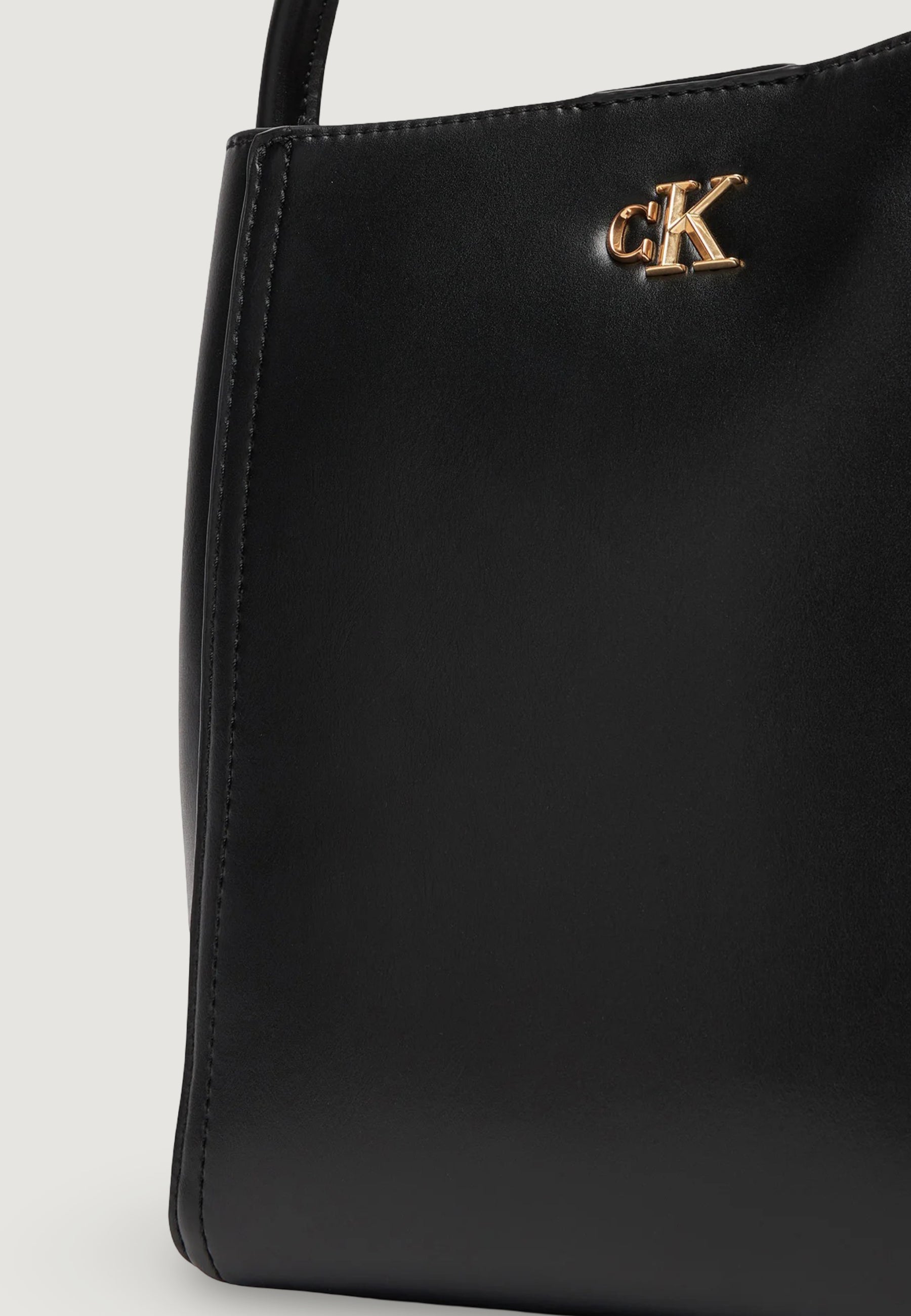 Borsa Calvin Klein CK BUCKET WITH STRAP