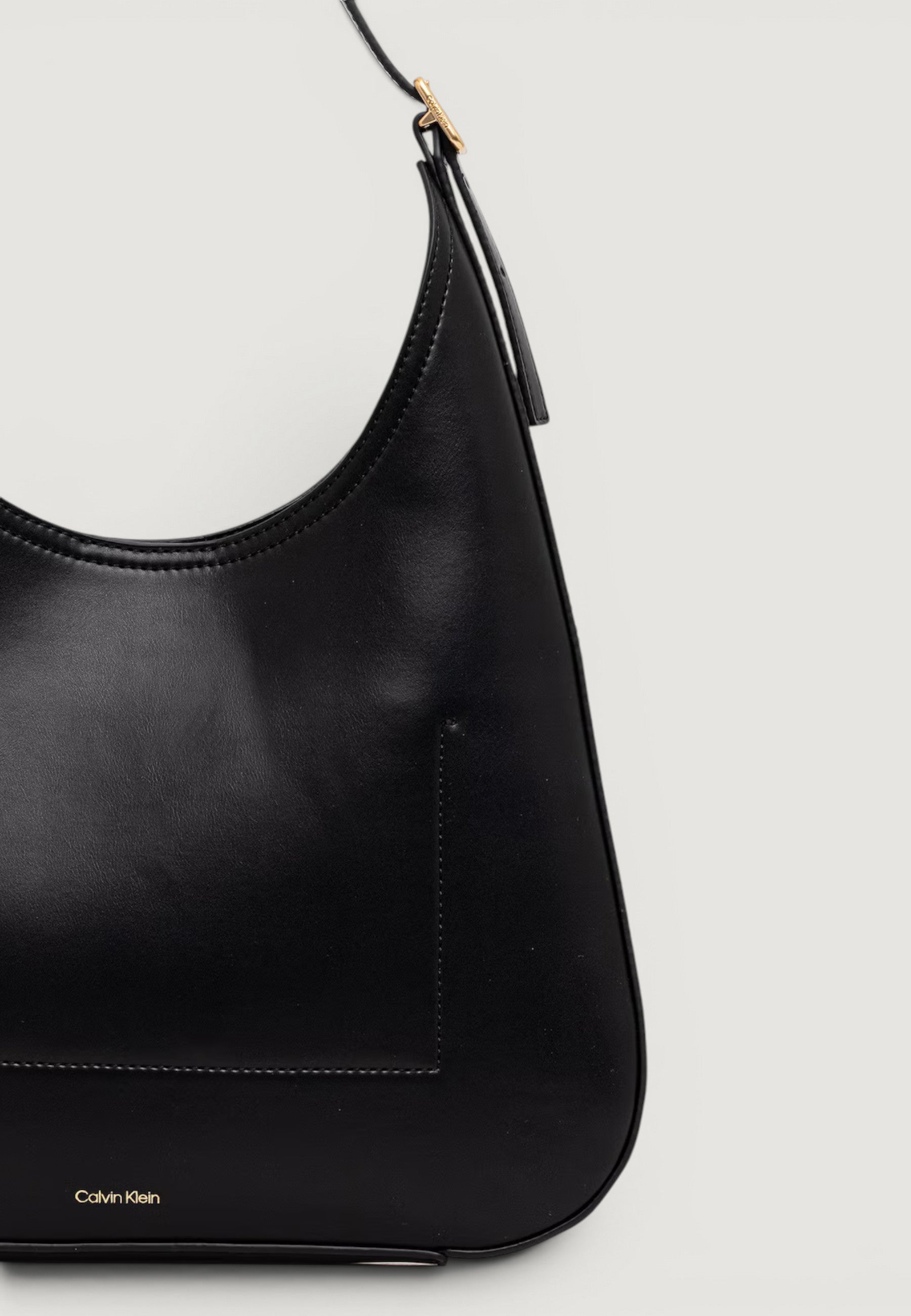 Borsa Calvin Klein CK MEDIUM SHOULDER BAG