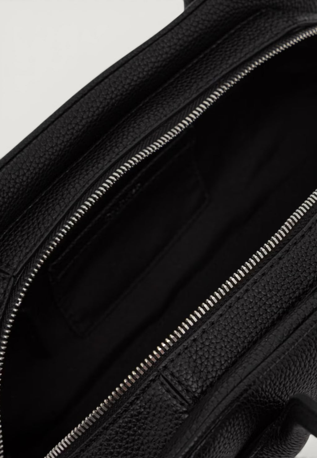 Borsa Calvin Klein EMBLEM TRIO PEBBLE SHOULDER BAG