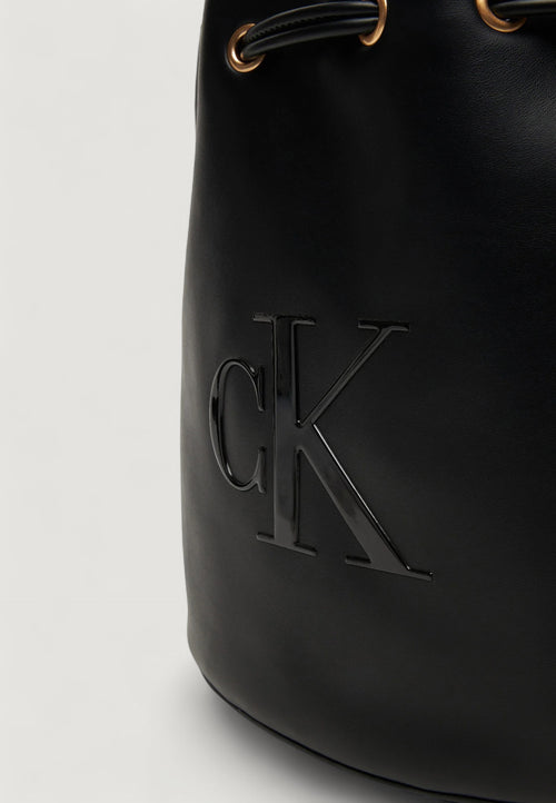 Borsa Calvin Klein RAISED CK LARGE BUCKET