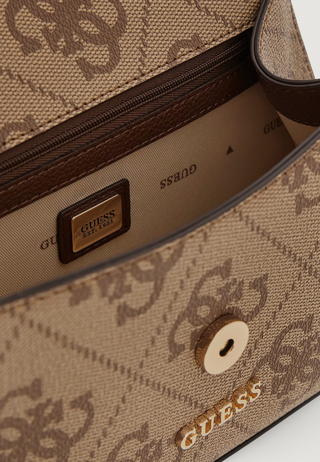 Borsa Guess KARNILLA LOGO FLAP SHLDR BAG