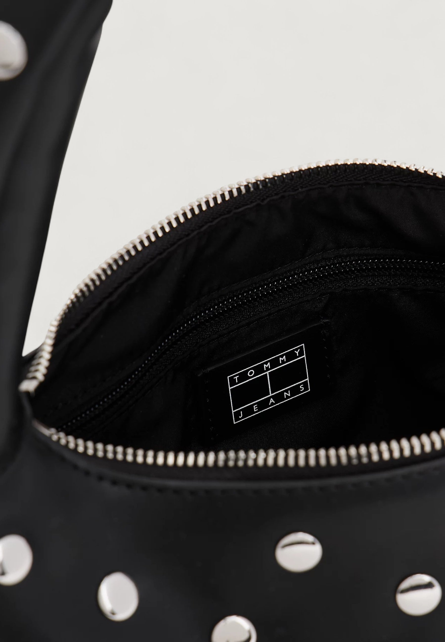 Bag Tommy Hilfiger Jeans TJW HOLIDAY STUD SHOULDER