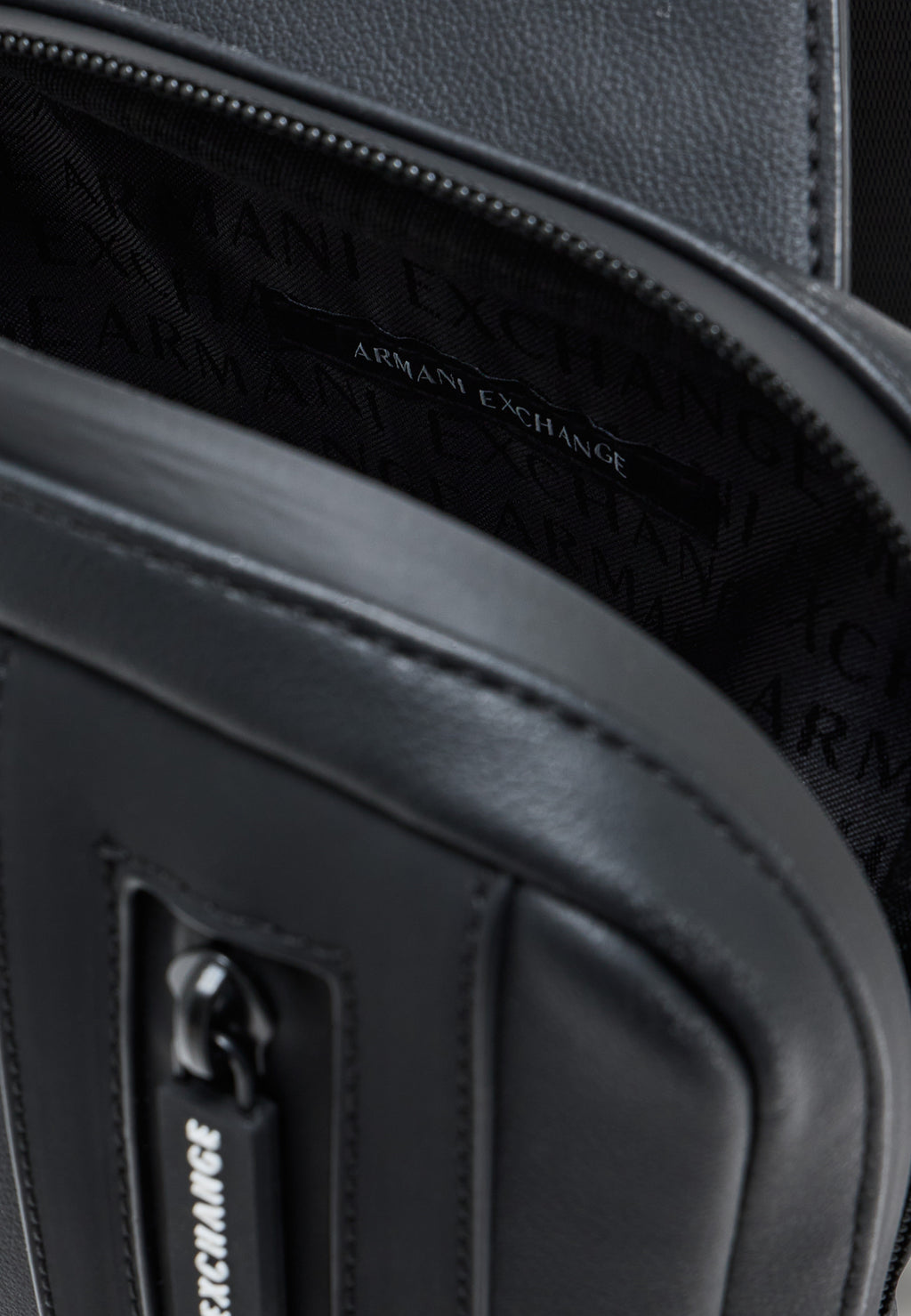 Bag Armani Exchange XM003588 AF26679