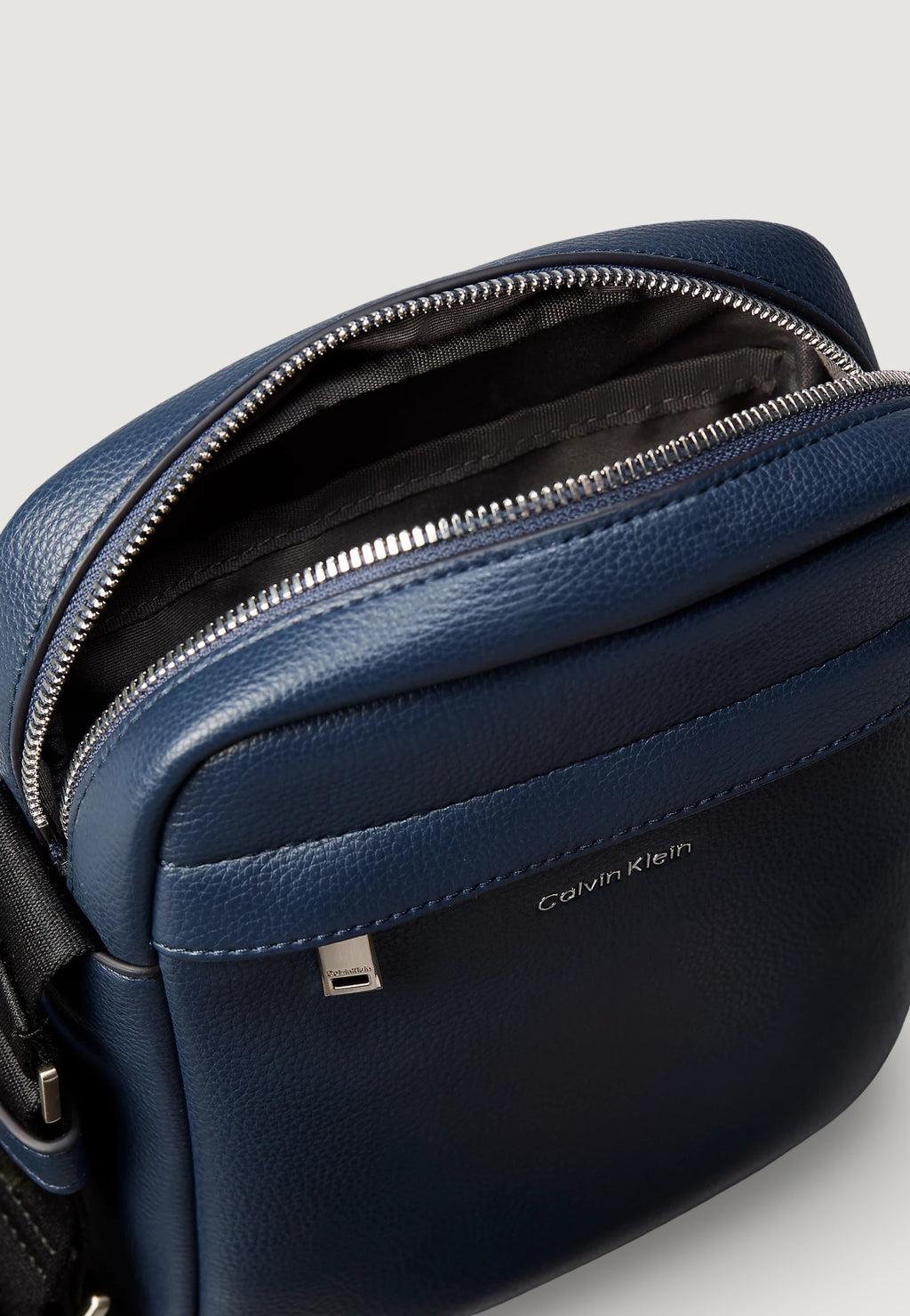 Borsa Calvin Klein RAISED REPORTER
