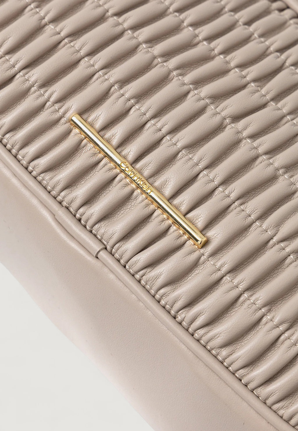 Borsa Calvin Klein RUCHED CROSSBODY CAMERA BAG