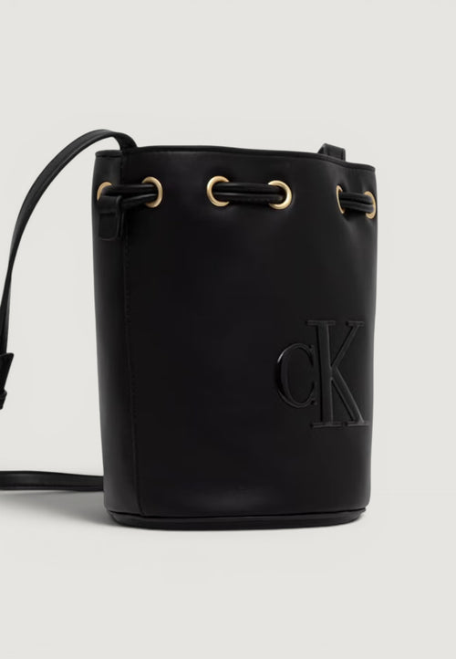 Borsa Calvin Klein BOLD CK SMALL BUCKET BAG