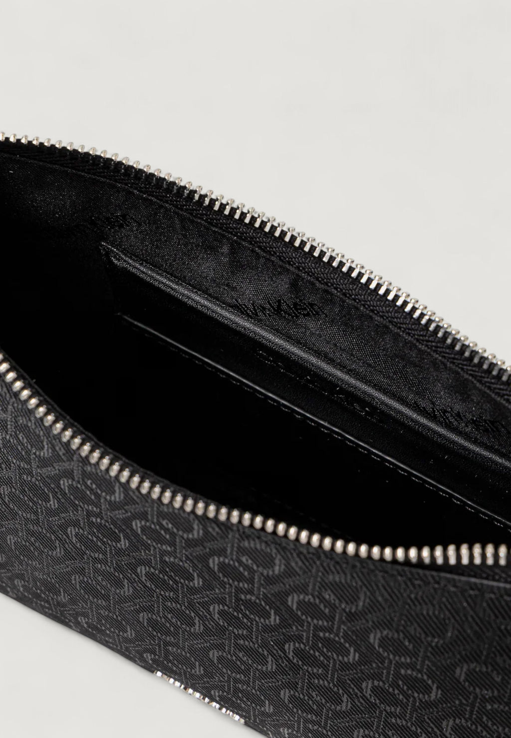 Bag Calvin Klein CK MST AP CNV LG JQD