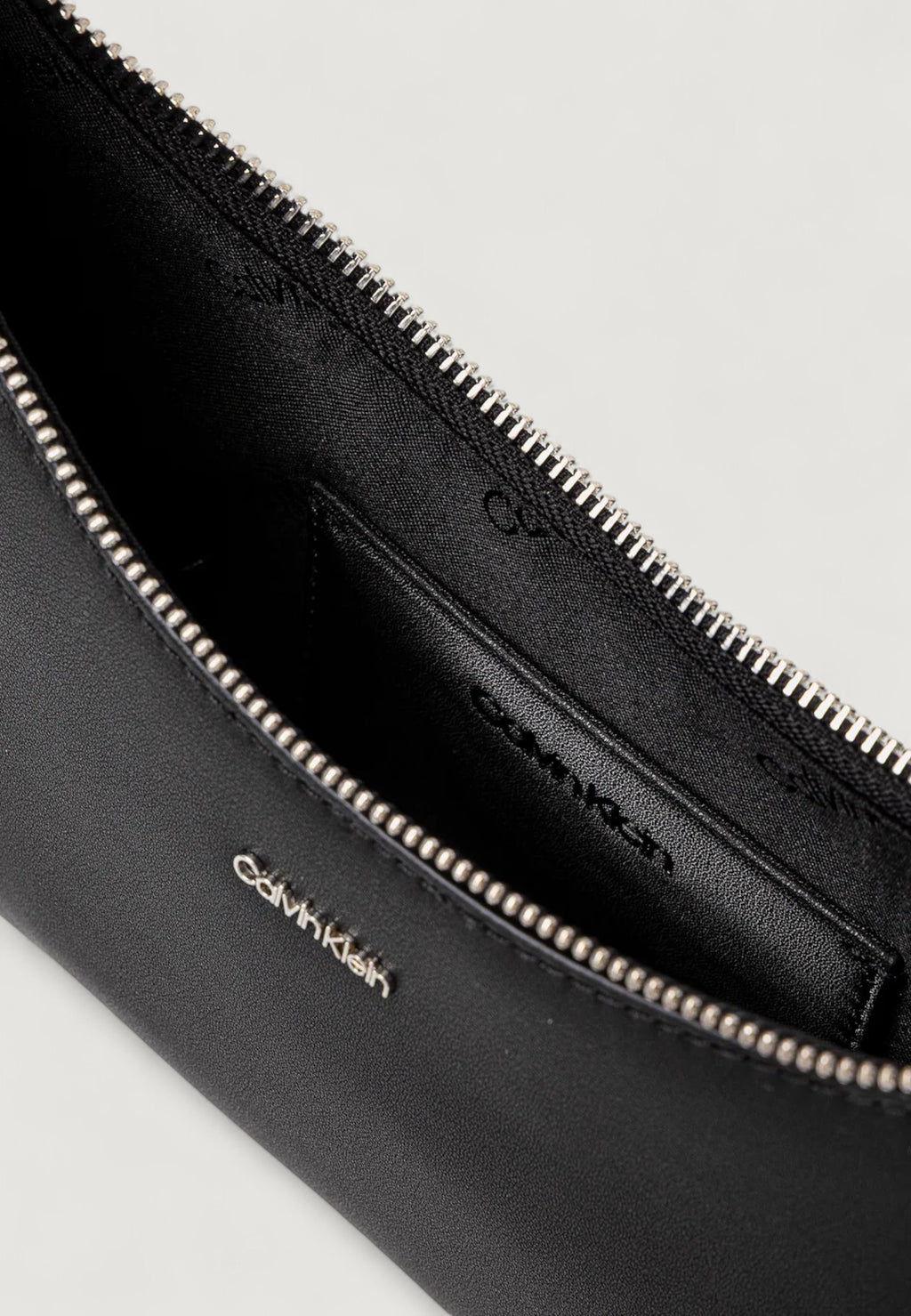 Bag Calvin Klein CK MUST SMALL SHOULDER BAG